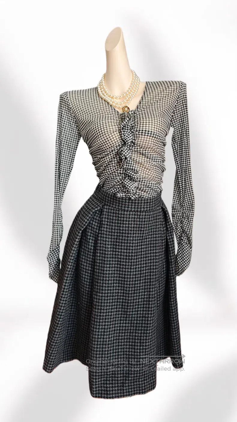 Vivienne Westwood Vivienne Westwood size 01 Houndstooth wool skirt Size 23" - 3 Thumbnail
