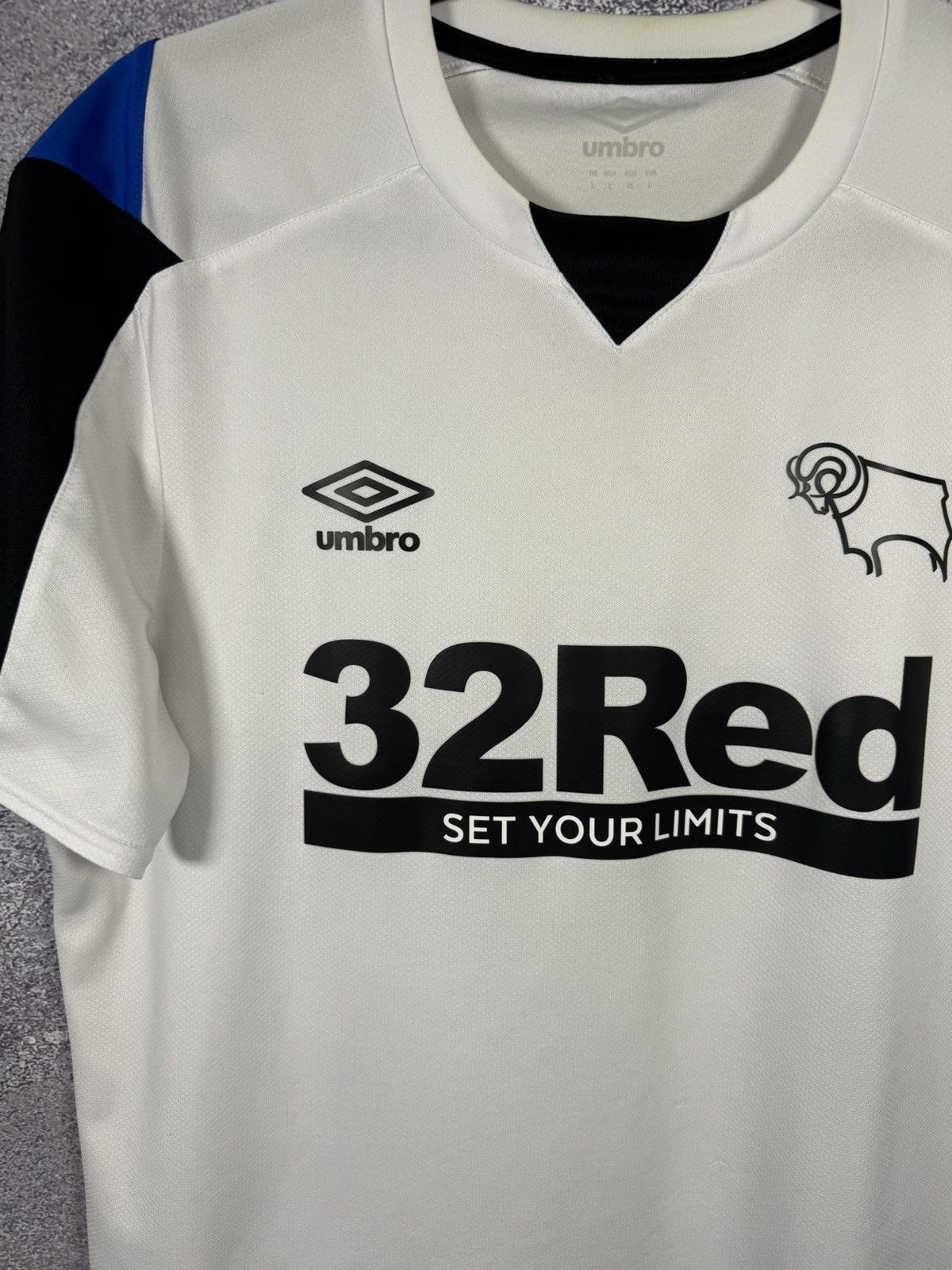 Umbro × Vintage Vintage Derby County 2021/22 Umbro Soccer Jersey Blokcore L Size US L / EU 52-54 / 3 - 4 Thumbnail