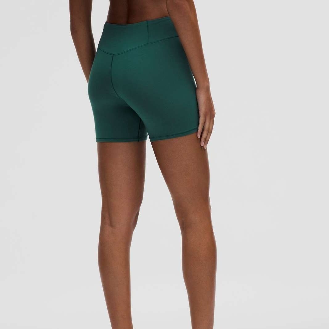 Lululemon Lululemon UnderEase Super High Rise Shortie NWT Size Small Size ONE SIZE - 1 Thumbnail