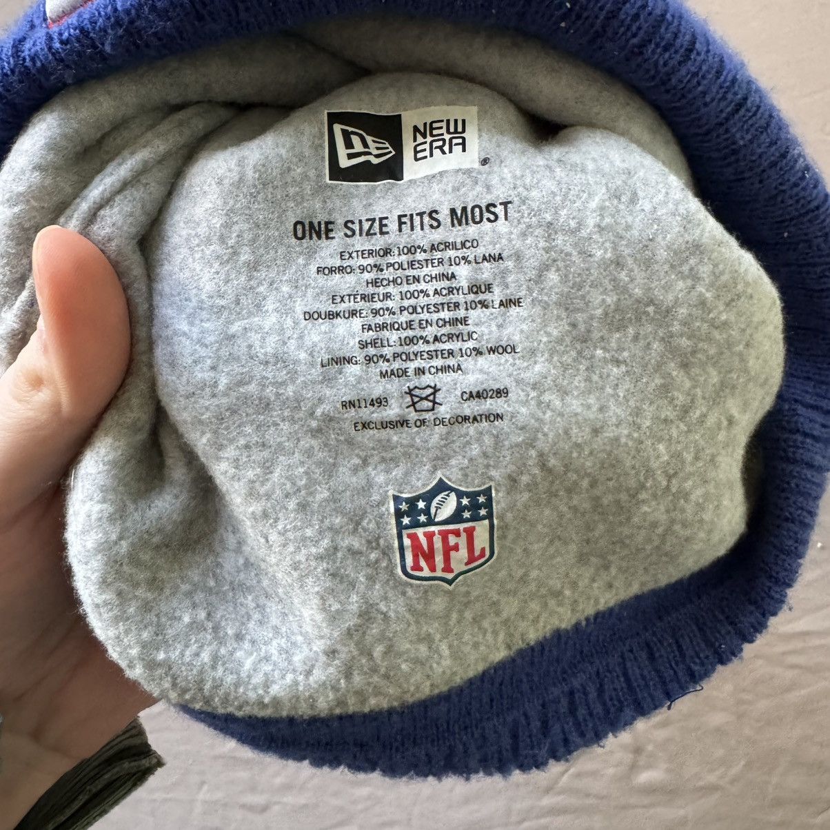 New Era New Era New York Giants Cuffed Knit Pom Pom Beanie Size ONE SIZE - 4 Thumbnail