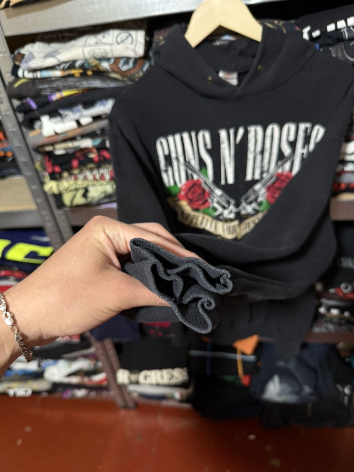 Band Tees Vintage 2014 Guns N Roses Appetite For Destruction Hoodie Size US L / EU 52-54 / 3 - 7 Thumbnail