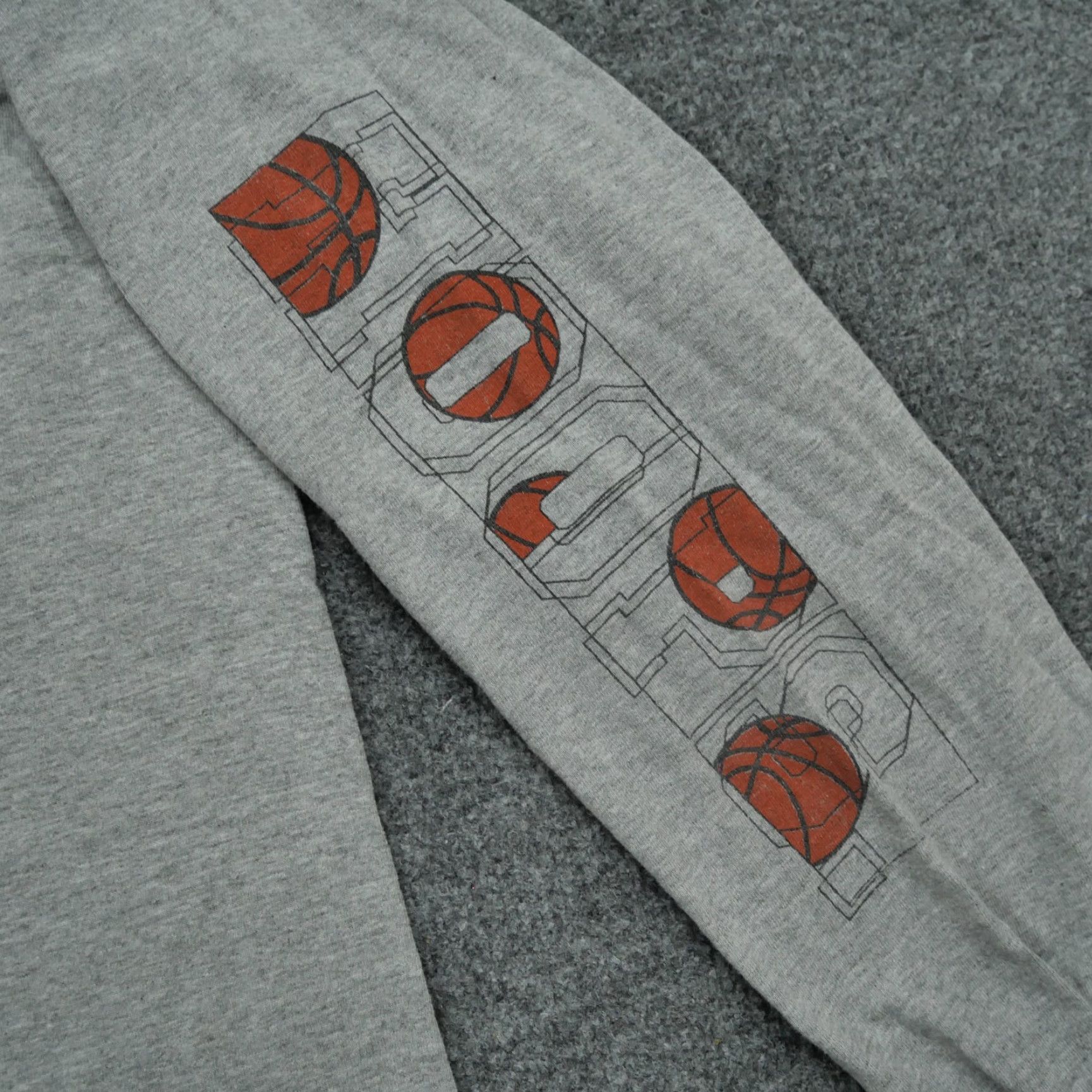 Spell VINTAGE Basketball T Shirt Mens XL Grey Long Sleeve Hoops Spell Out Y2K Size US XL / EU 56 / 4 - 5 Thumbnail