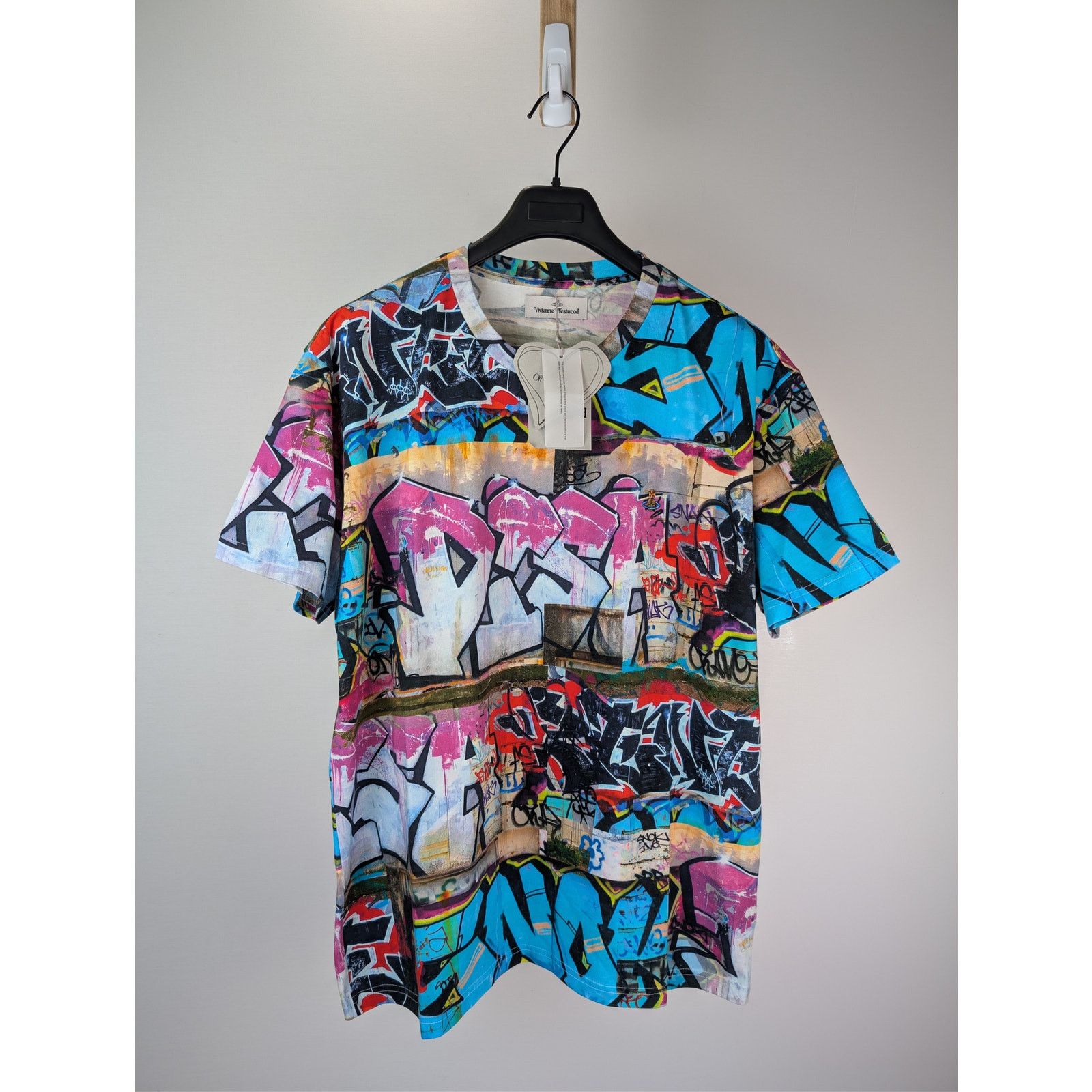 Vivienne Westwood o1rshd1 Classic Graffiti Print T-Shirt in Multiolor Size US XXL / EU 58 / 5 - 1 Thumbnail