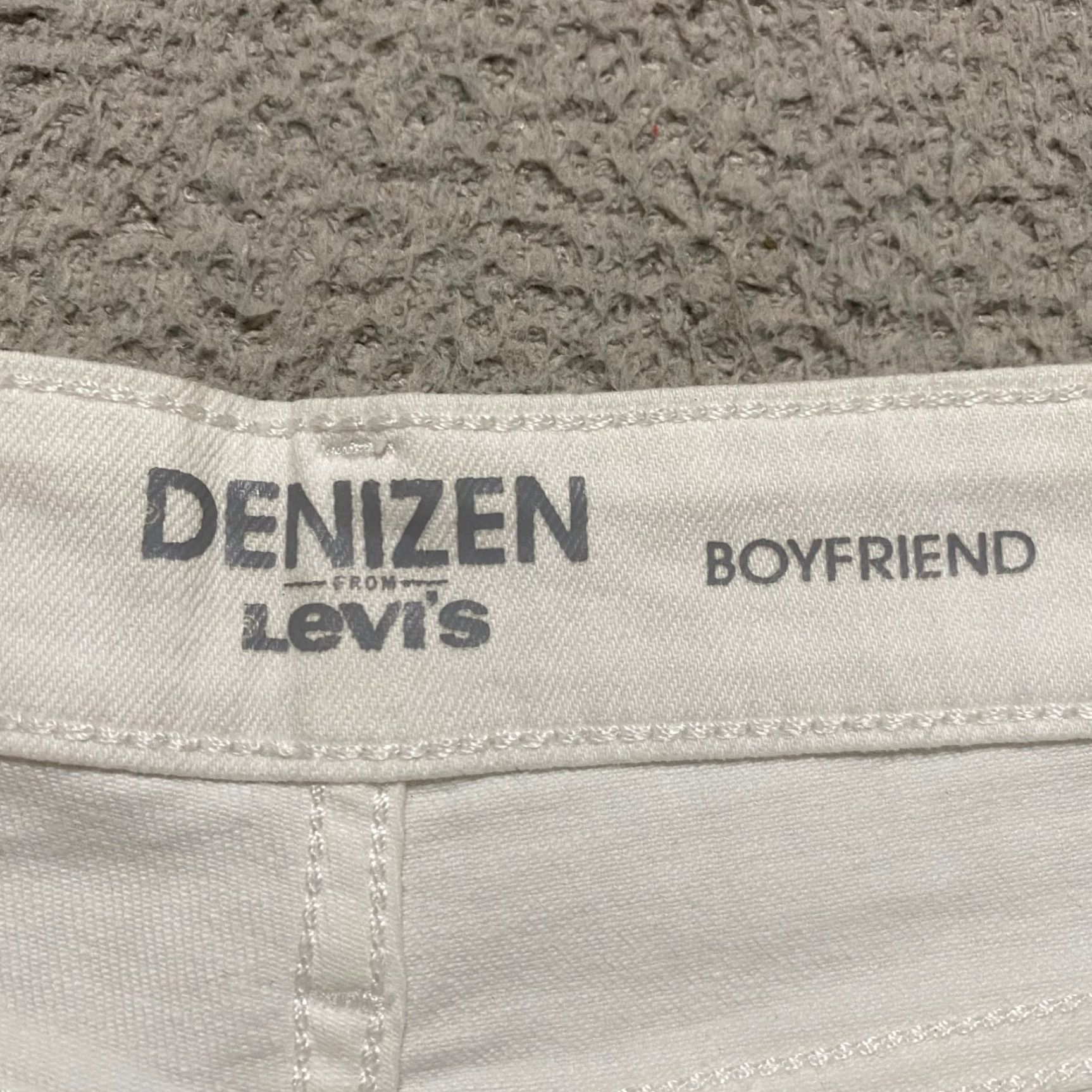 Denizen DENIZEN Levis Jeans Womens 5 Denim Boyfriend Mid Rise Distressed 5-Pocket Design Slim Fit Mens Womens Size 27" / US 4 / IT 40 - 3 Thumbnail