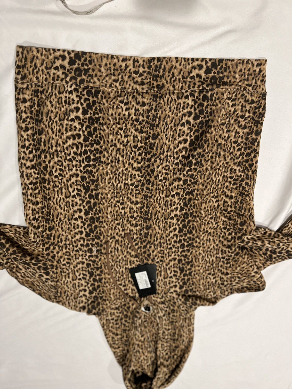 Saint Laurent Paris Saint Laurent men’s leopard print hoodie. L $1090 Size US L / EU 52-54 / 3 - 2 Thumbnail