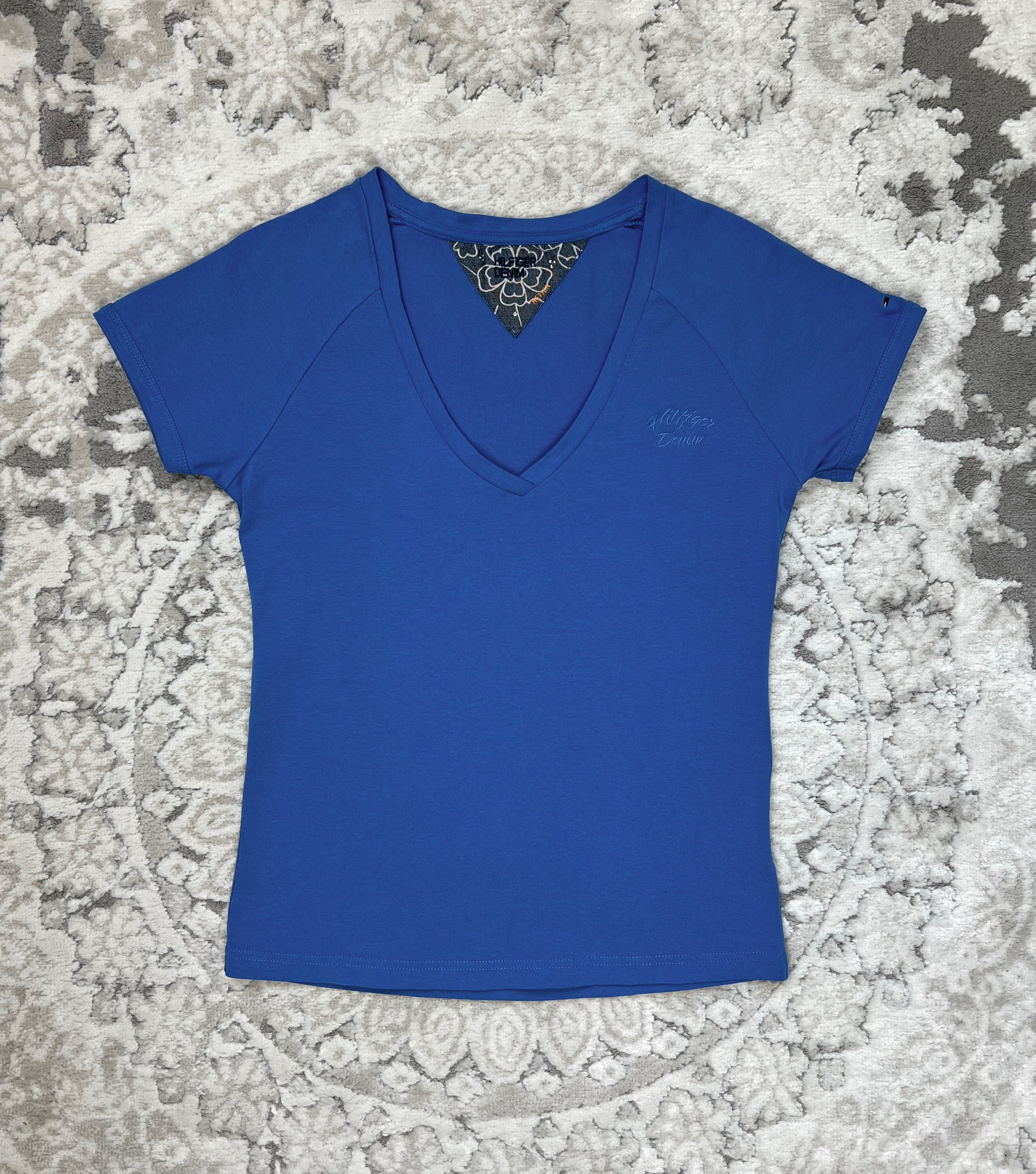 Tommy Hilfiger Vintage Y2K Hilfiger Denim V-Neck T-Shirt Size M / US 6-8 / IT 42-44 - 1 Thumbnail