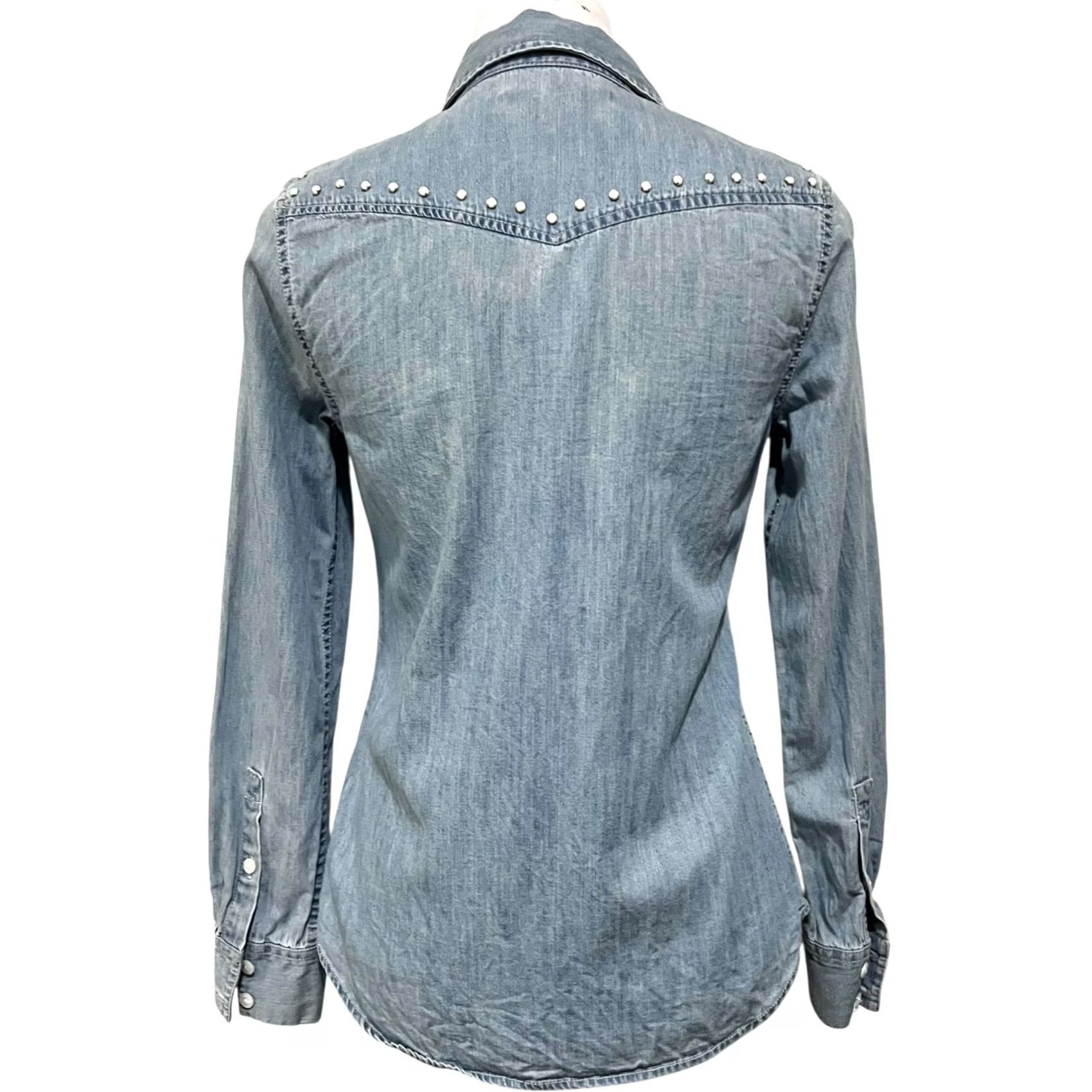Vintage Draper James Women's Embellished Denim Top Pearl Snaps Blue 100% Cotton Size 2 Denim Blouse Casual Womens Blue Pearl Snaps 2 Size XS / US 0-2 / IT 36-38 - 6 Thumbnail