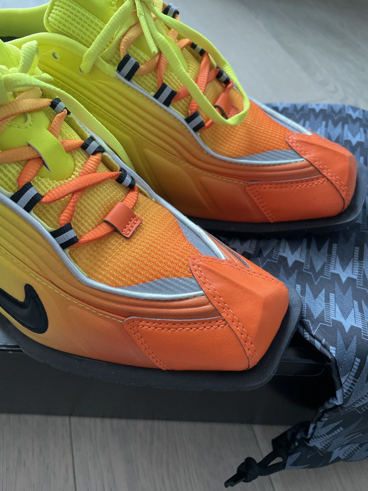 Nike martin shoes deals
