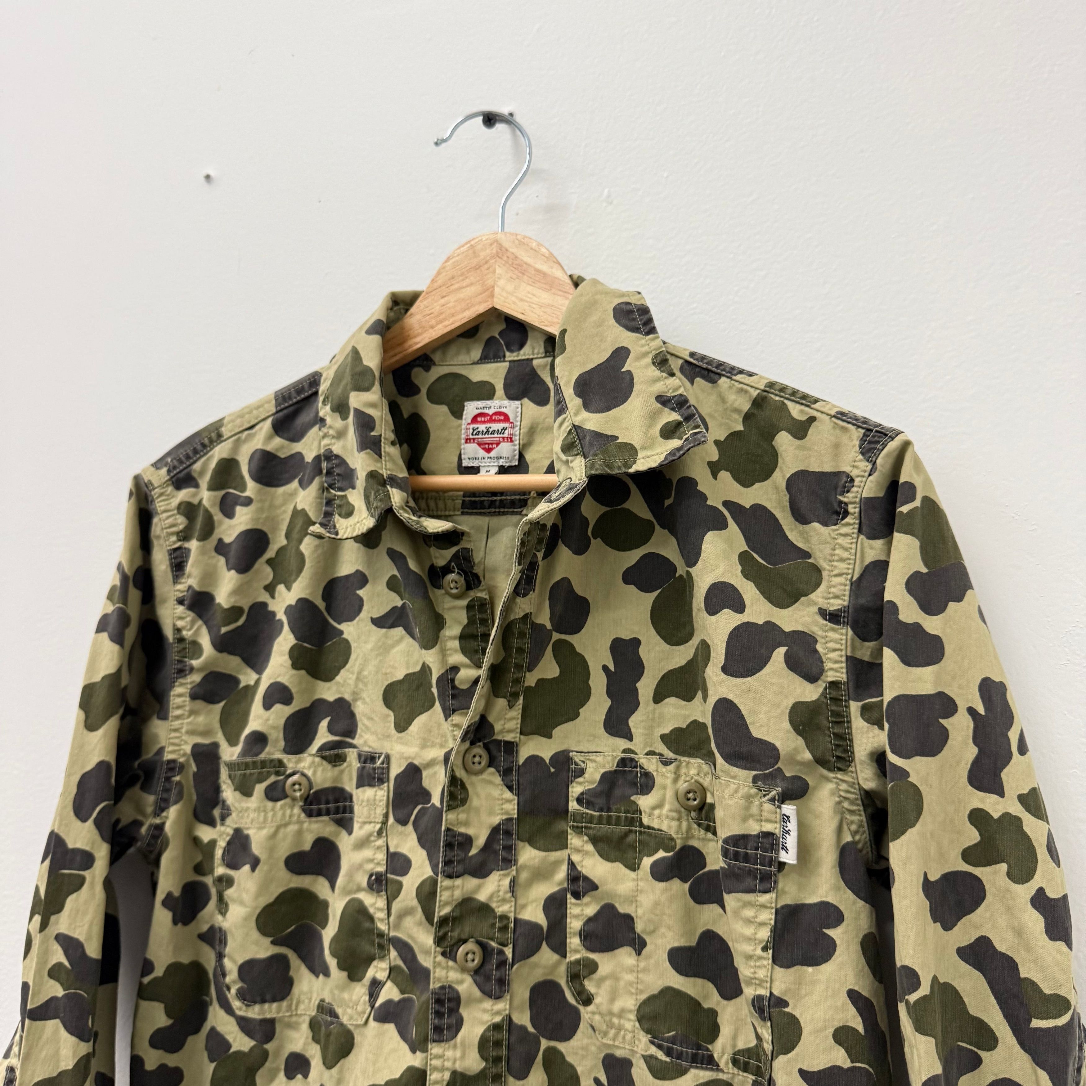 Carhartt Wip Carhartt WIP Camo Button Shirt - Size M Size US M / EU 48-50 / 2 - 3 Thumbnail