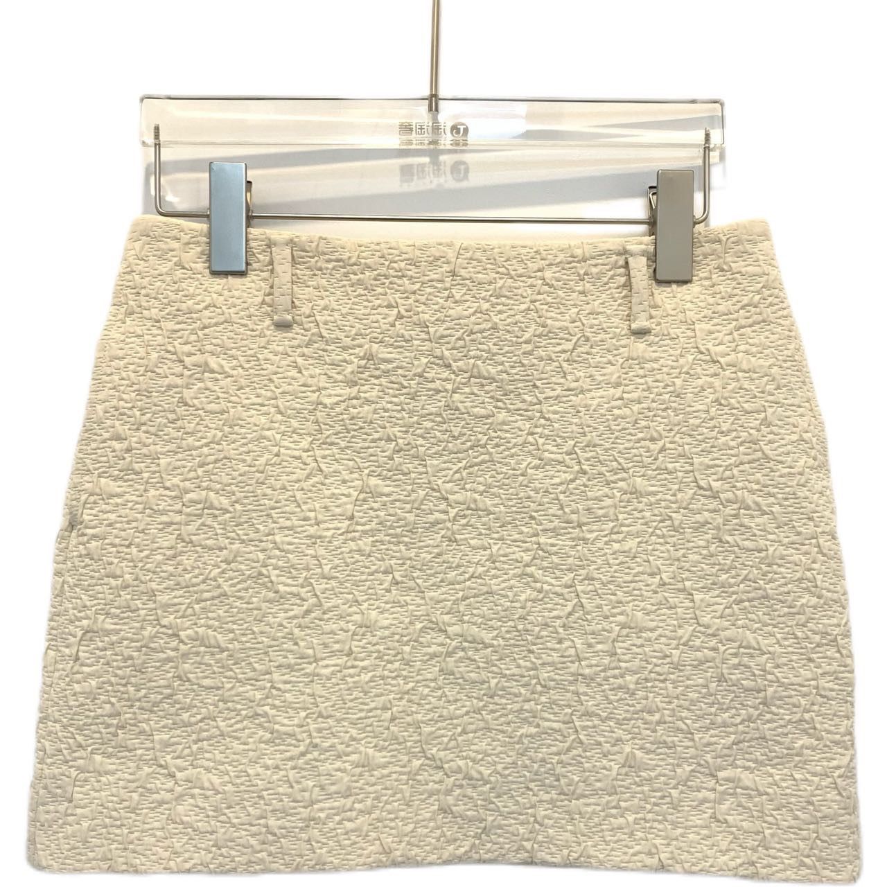 Gucci Gucci Off-white Textured Cotton Casual Mini Skirt K26WX Size 25" / US 0 / IT 36 - 2 Thumbnail