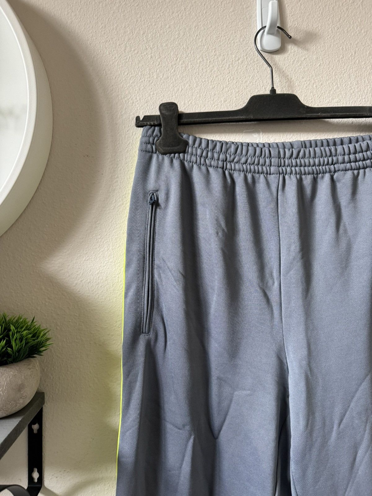 Balenciaga Balenciaga BB Sporty Track Sweats Pants Size US 32 / EU 48 - 2 Thumbnail