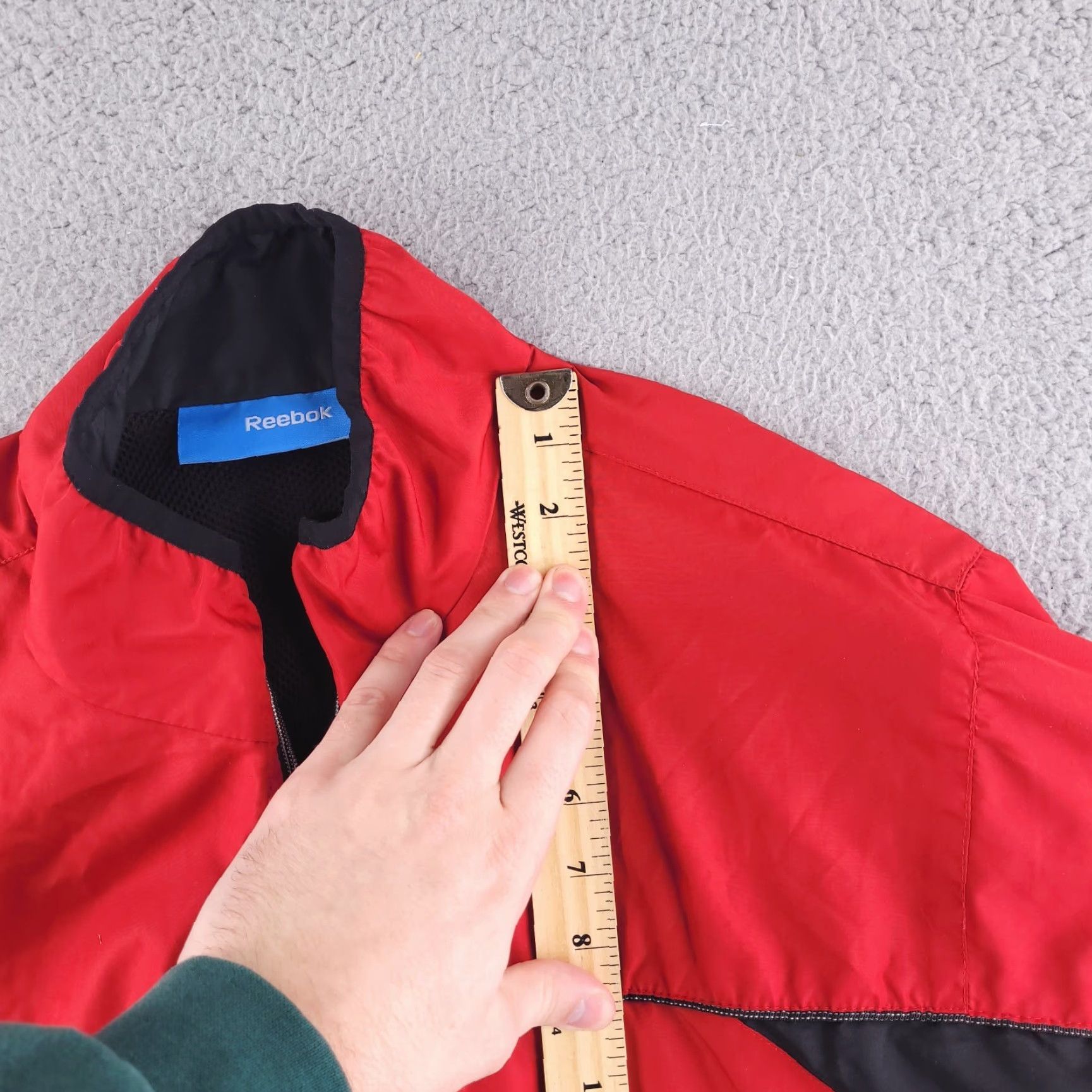 Reebok VINTAGE Reebok Jacket Mens M Red Windbreaker 90s Track Boxy Nineties Measurements in Photos Womens? Size US M / EU 48-50 / 2 - 6 Thumbnail