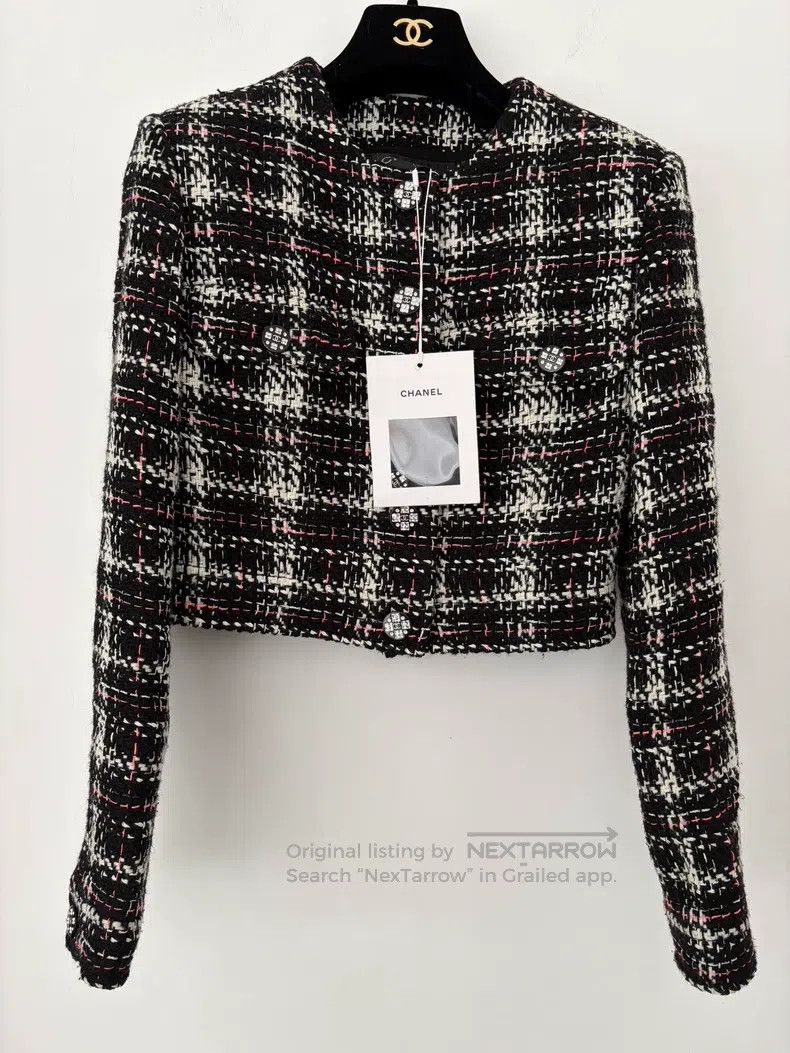 Chanel Chanel Autumn and winter colourful plaid tweed woven short Size XXS / US 00 / IT 34 - 1 Thumbnail