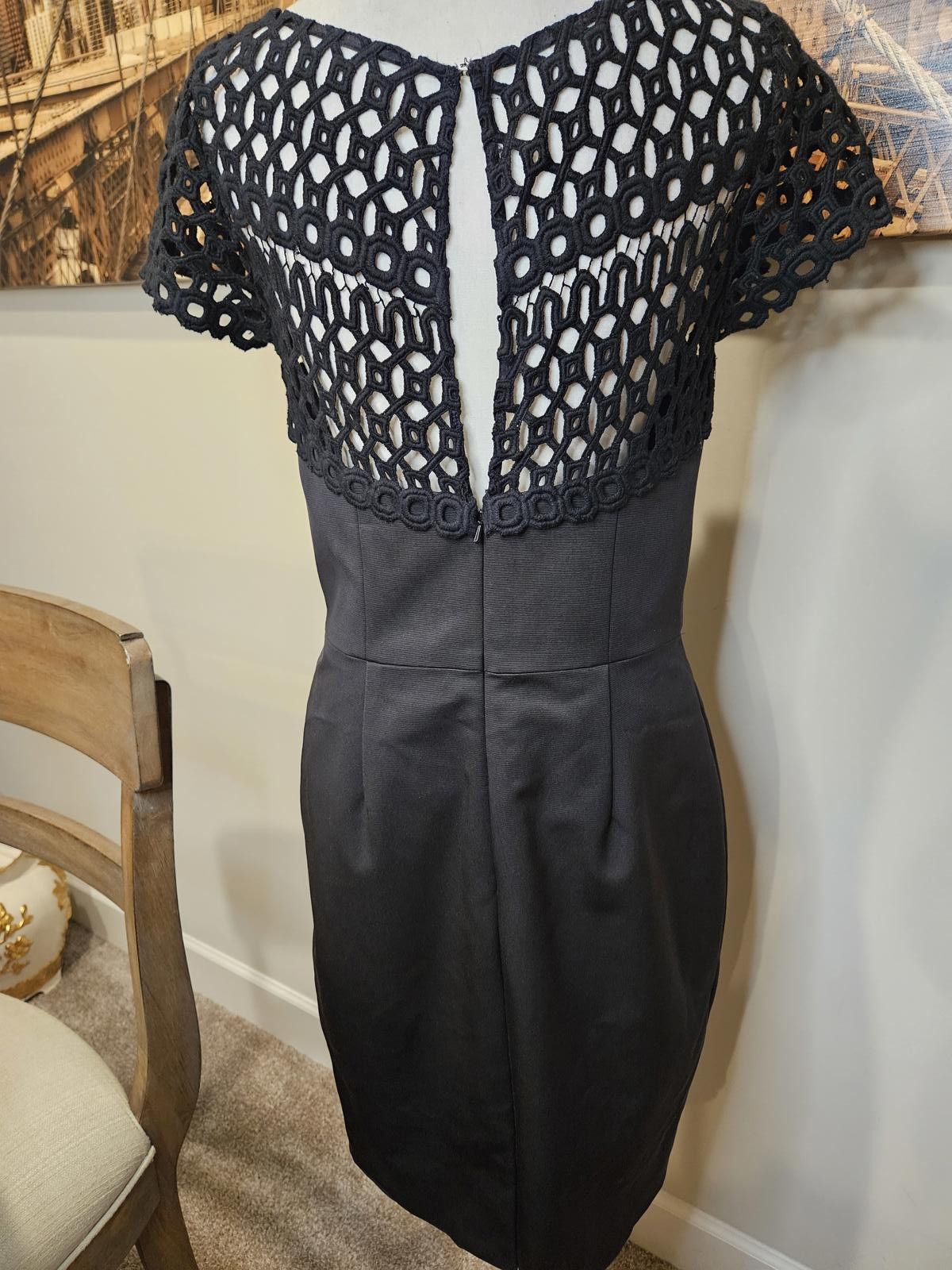 Designer Lela Rose Elegant Black Dress with Crochet Lace Detail #H63 Size M / US 6-8 / IT 42-44 - 3 Thumbnail