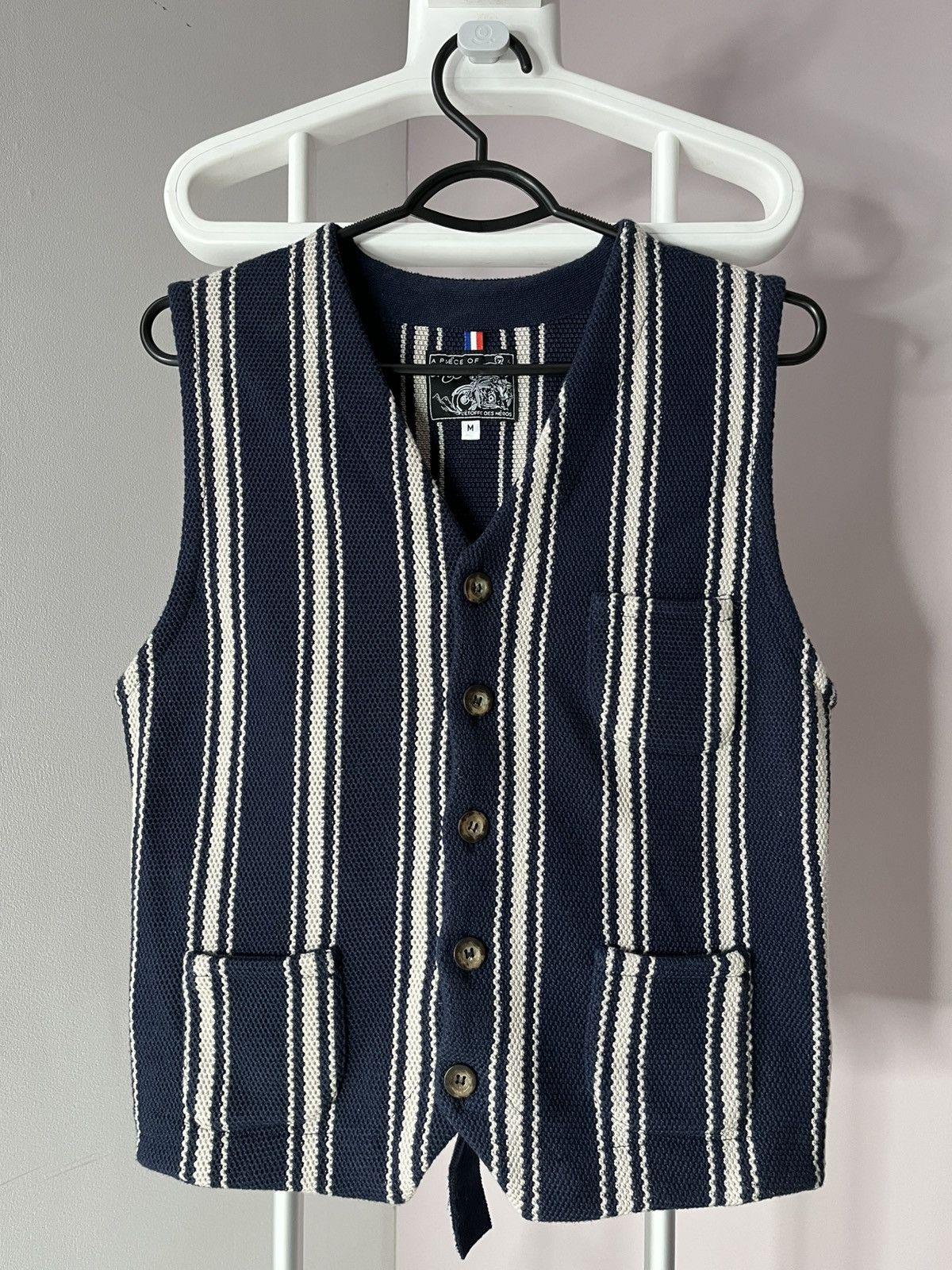 Designer A Piece of Chic Knit vest Size US M / EU 48-50 / 2 - 11 Thumbnail