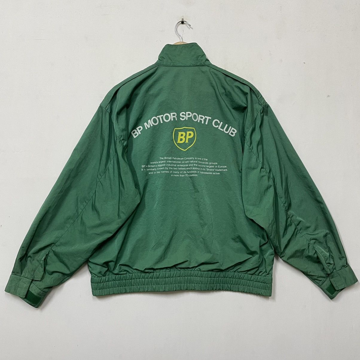 ICON Motorsports × Vintage Vintage BP Motor Sport Club British Petroleum Size US L / EU 52-54 / 3 - 5 Thumbnail