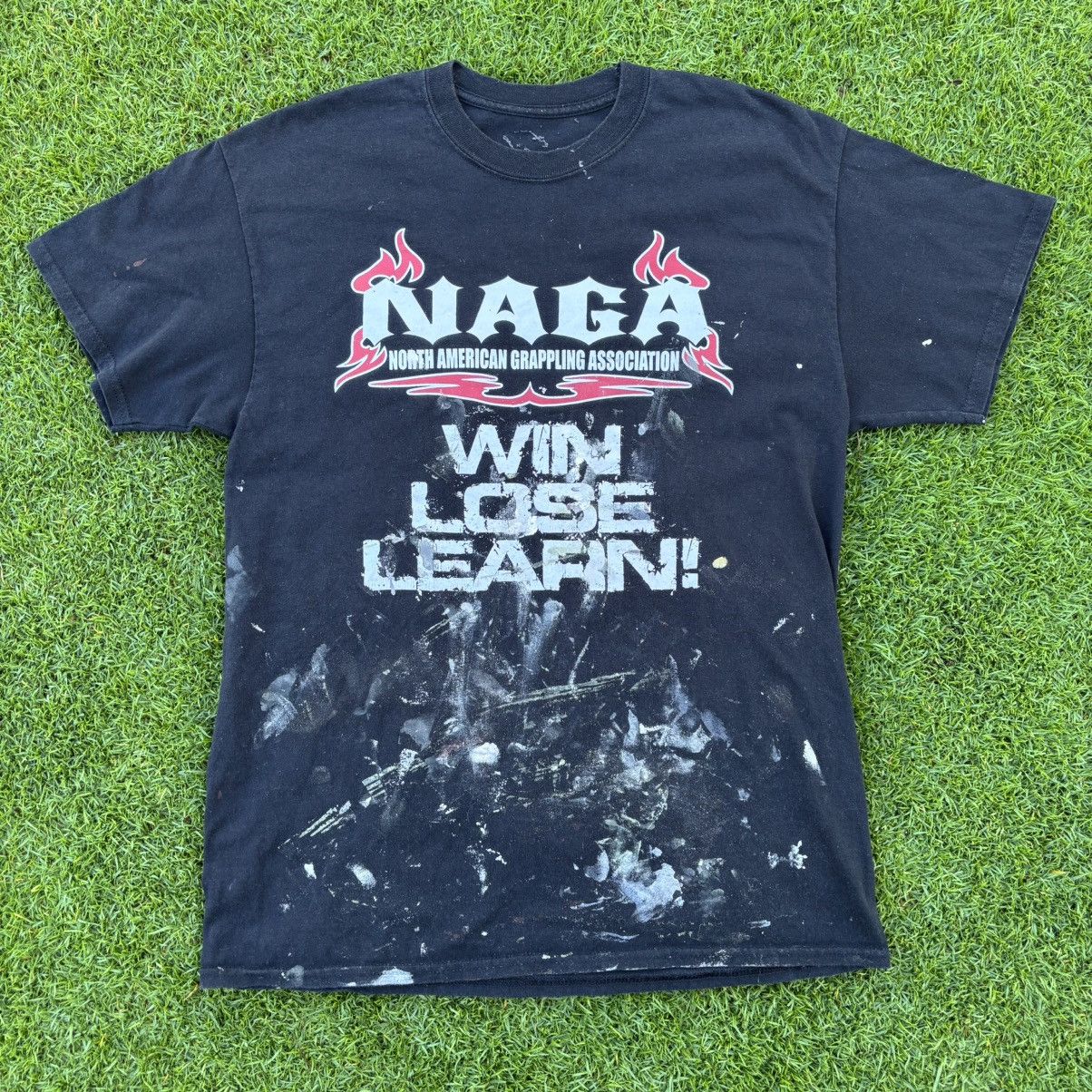 Vintage Vintage World Tour Shirt Size US XL / EU 56 / 4 - 1 Thumbnail