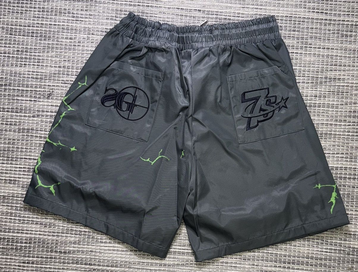 TRIPLE SEVENS Triple Sevens Button Up Sniper Gang Shorts Size US 32 / EU 48 - 2 Thumbnail