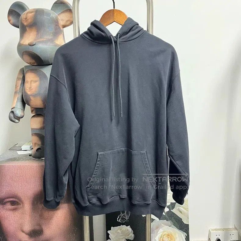 Balenciaga Balenciaga Back Logo Hoodie. Size US S / EU 44-46 / 1 - 1 Thumbnail