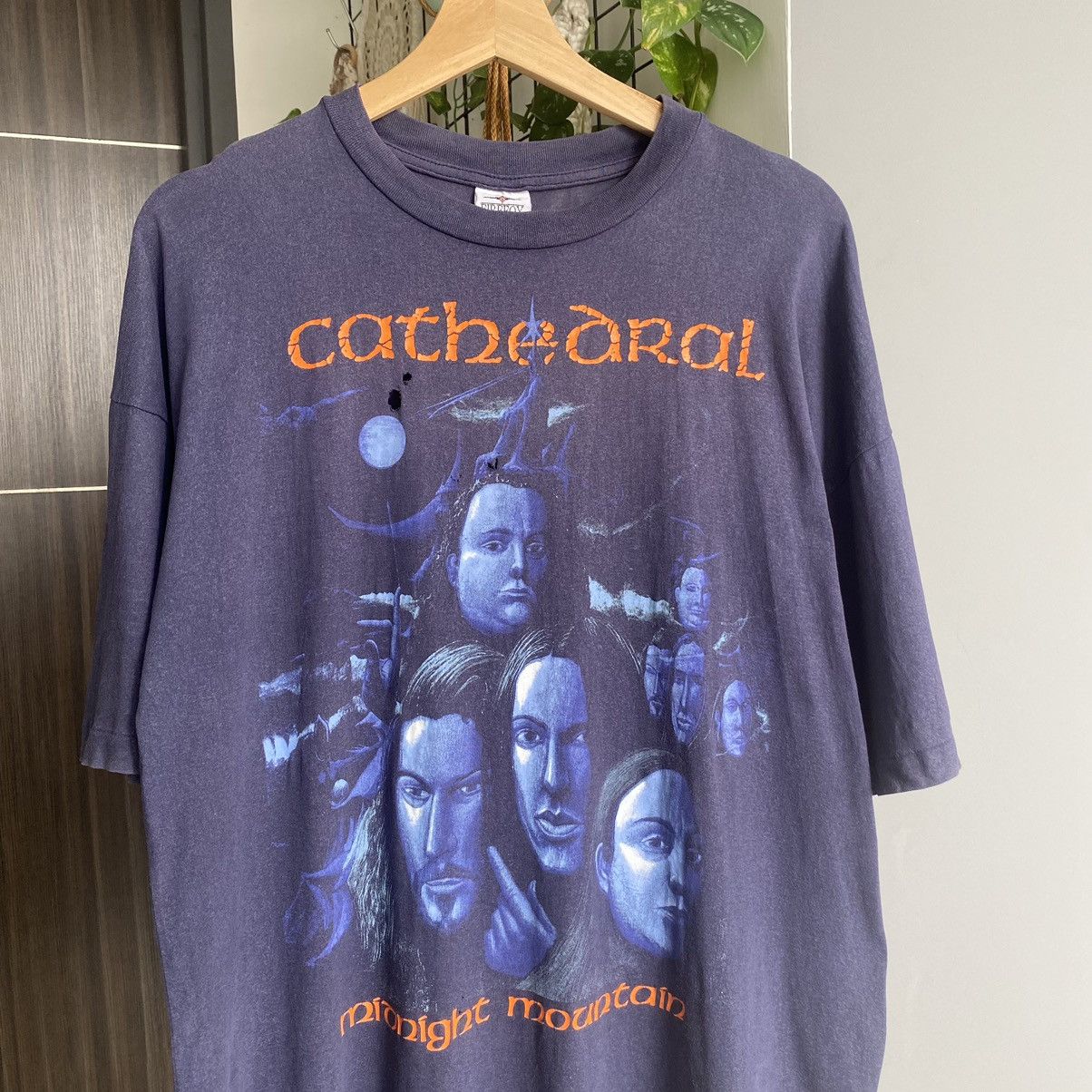 Band Tees Thrashed Faded Vintage 90s Cathedral UK Metal ERD GRUNGE TEE Size US XL / EU 56 / 4 - 2 Thumbnail