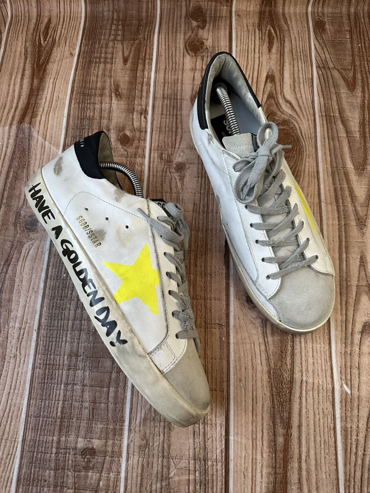 Golden Goose Golden Goose ‘Have a Golden Day’ White Leather/Suede Lowtops Size US 10 / EU 43 - 1 Thumbnail
