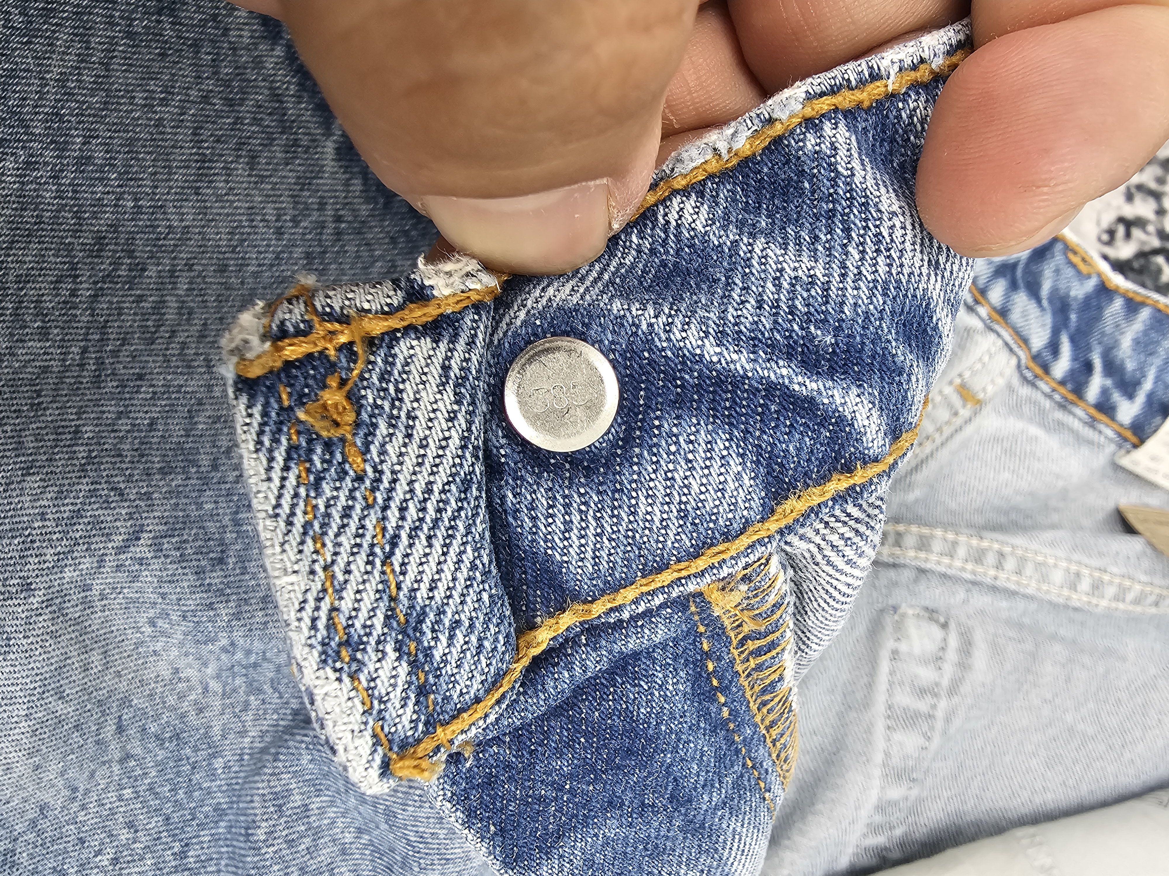 Levi's Vintage Clothing Vtg 90's LEVIS 505 Ripped Faded Jeans Made In USA L0551 Size US 38 / EU 54 - 14 Thumbnail