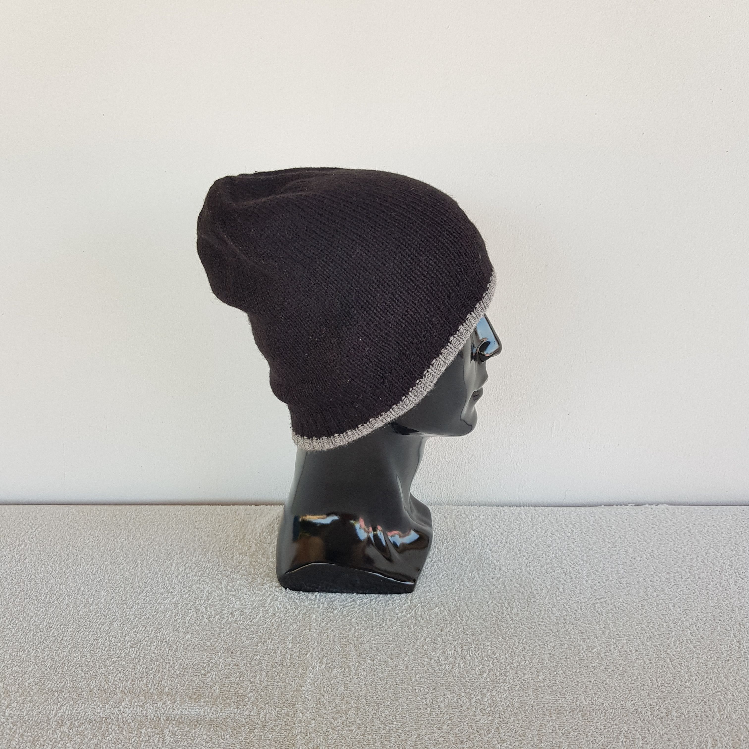 Descente Vintage Descente Beanie Y2K Knit Sportswear Snow Caps Hats Size ONE SIZE - 3 Thumbnail