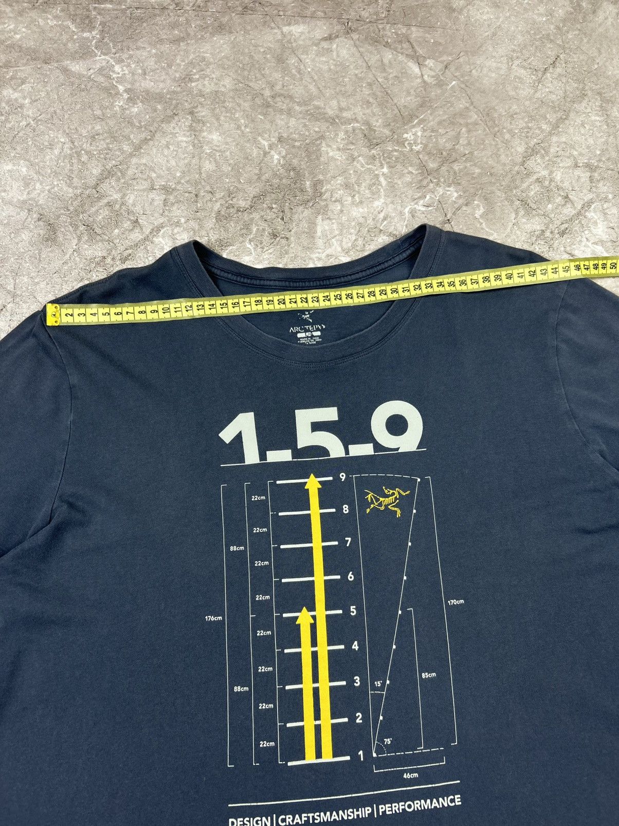 Arc'teryx Arcteryx T-Shirt Big Logo Size L Size US L / EU 52-54 / 3 - 6 Thumbnail