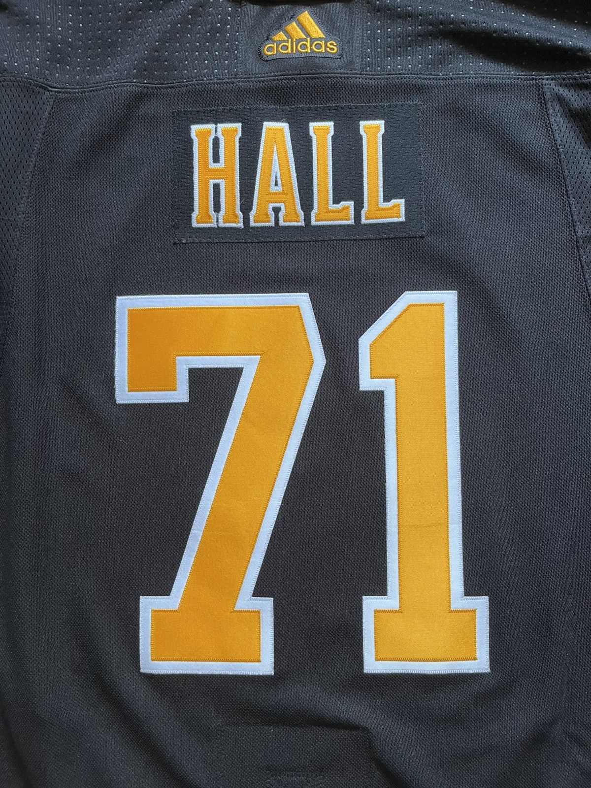 Adidas Adidas Mens 54 Boston Bruins Taylor Hall #71 Hockey Jersey Size US L / EU 52-54 / 3 - 5 Thumbnail