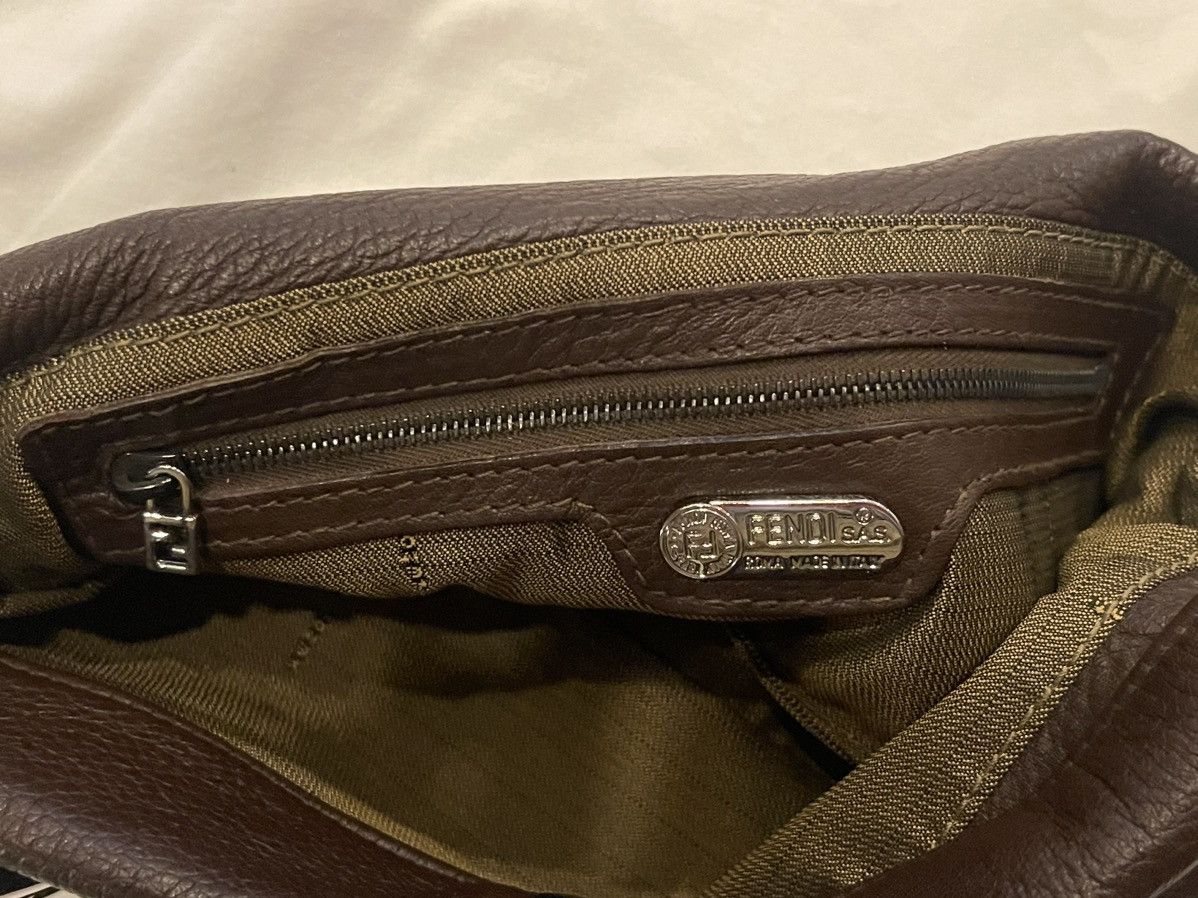 Fendi × Vintage Fendi Leather chain pochette Size ONE SIZE - 5 Thumbnail