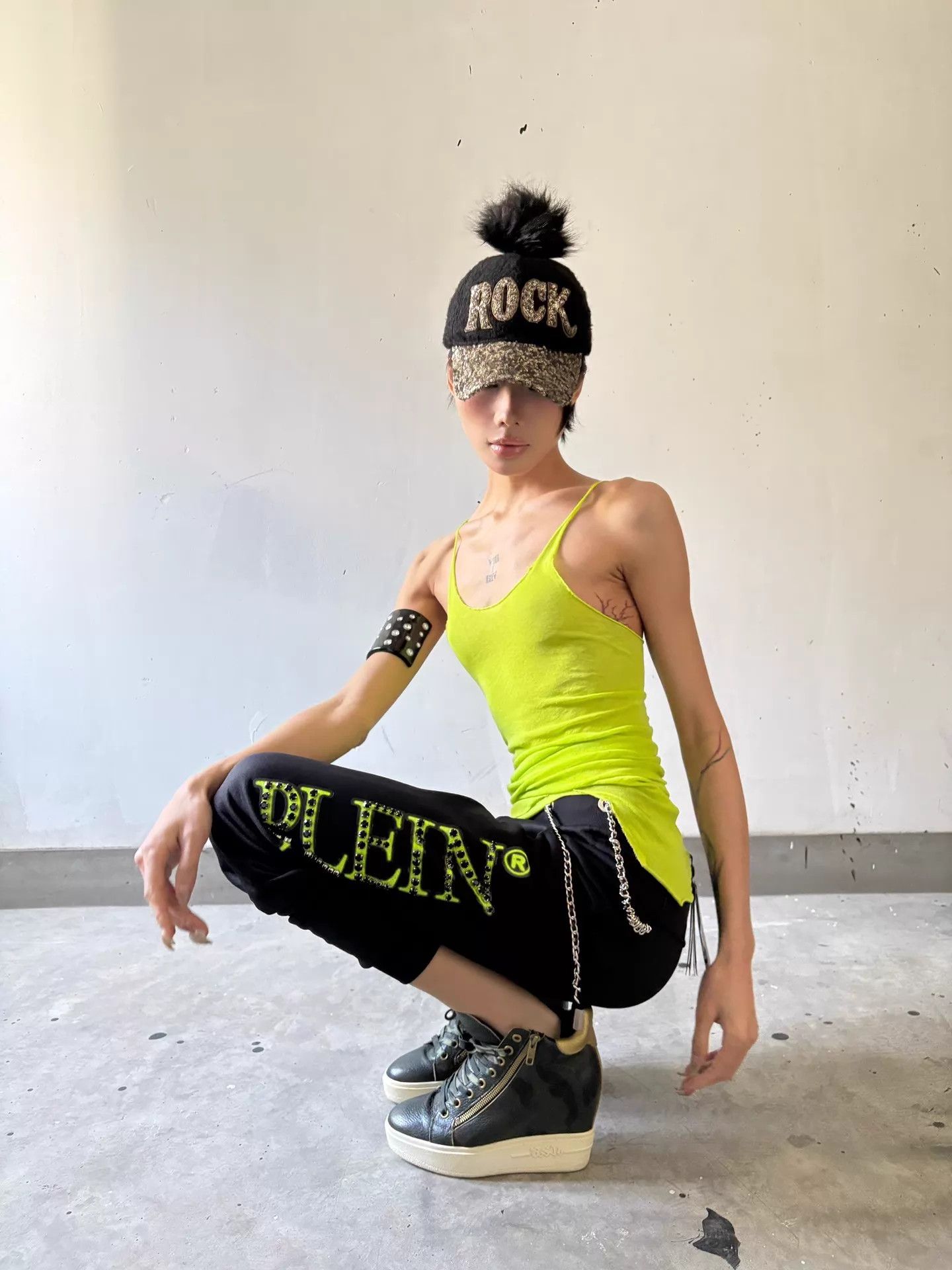 Philipp Plein PP Vintage Fluorescent Green Crystal Track Pants S Size 26" / US 2 / IT 38 - 6 Thumbnail