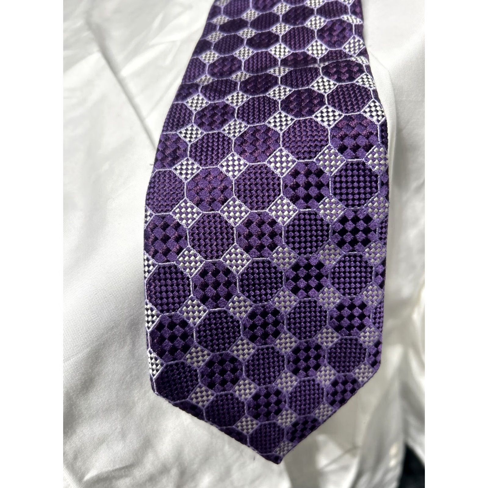 Vintage Hickey Freeman Necktie Purple Geometric Cross Silk Handmade in USA Tie Men One Size Classic Width Adjustable Vintage No Size ONE SIZE - 4 Thumbnail