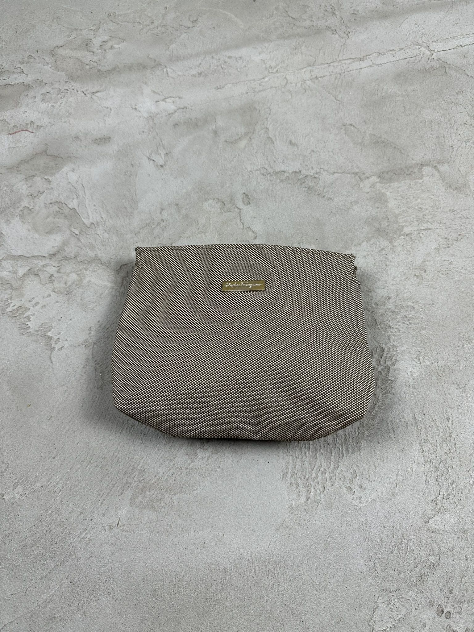 Designer × Salvatore Ferragamo Salvatore Ferragamo Logo Pouch Bag Size ONE SIZE - 1 Thumbnail