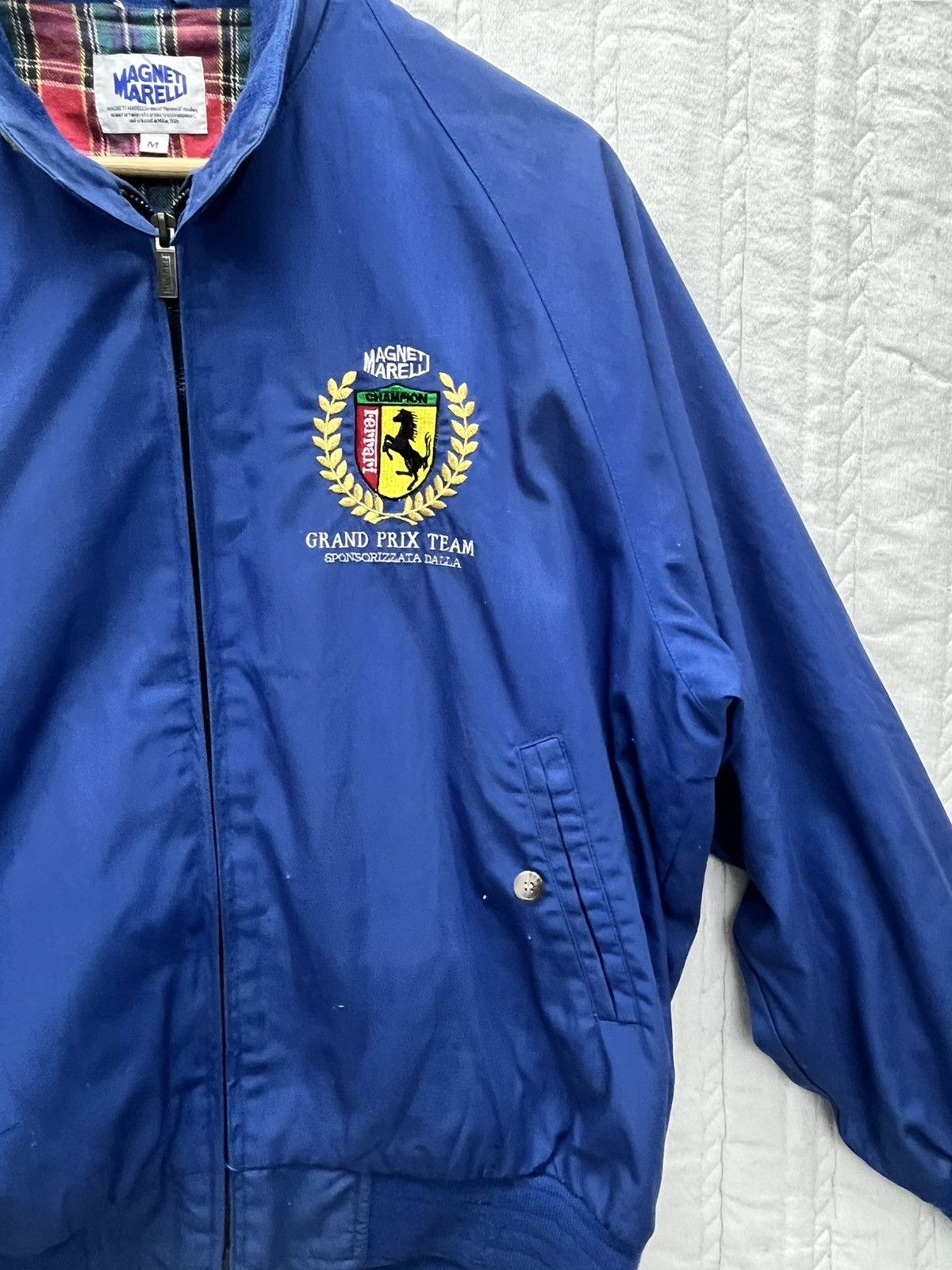 Ferrari MAGNETTI MARELLI FERARRI GRAND PRIX TEAM BOMBER JACKET Size US M / EU 48-50 / 2 - 4 Thumbnail
