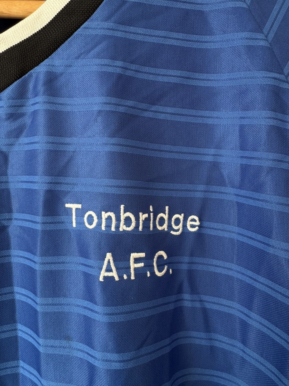 Nike Vintage Tonbridge Angels AFC 00’s Nike Home Soccer Jersey Size US L / EU 52-54 / 3 - 11 Thumbnail