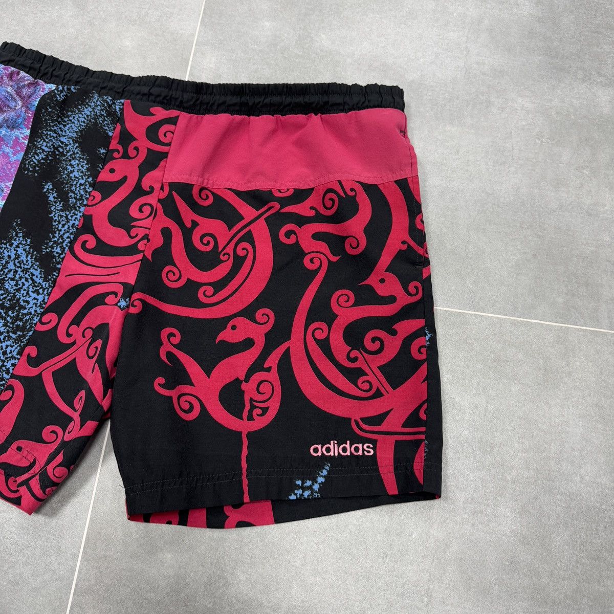 Adidas × Vintage Vintage Adidas Floral Shorts Size M Size US 32 / EU 48 - 4 Thumbnail