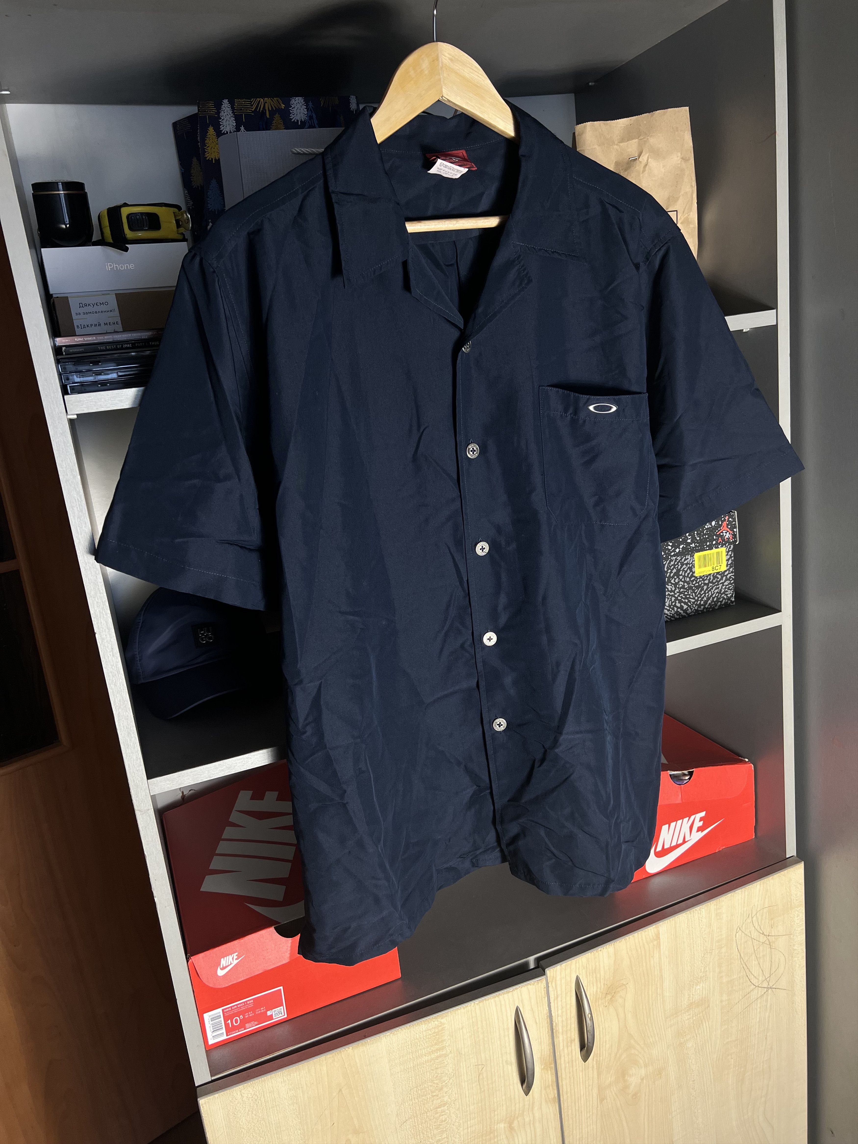 Oakley Vintage Oakley Designer Shirt Japan Style Gorpcore 90s Size US XL / EU 56 / 4 - 1 Thumbnail