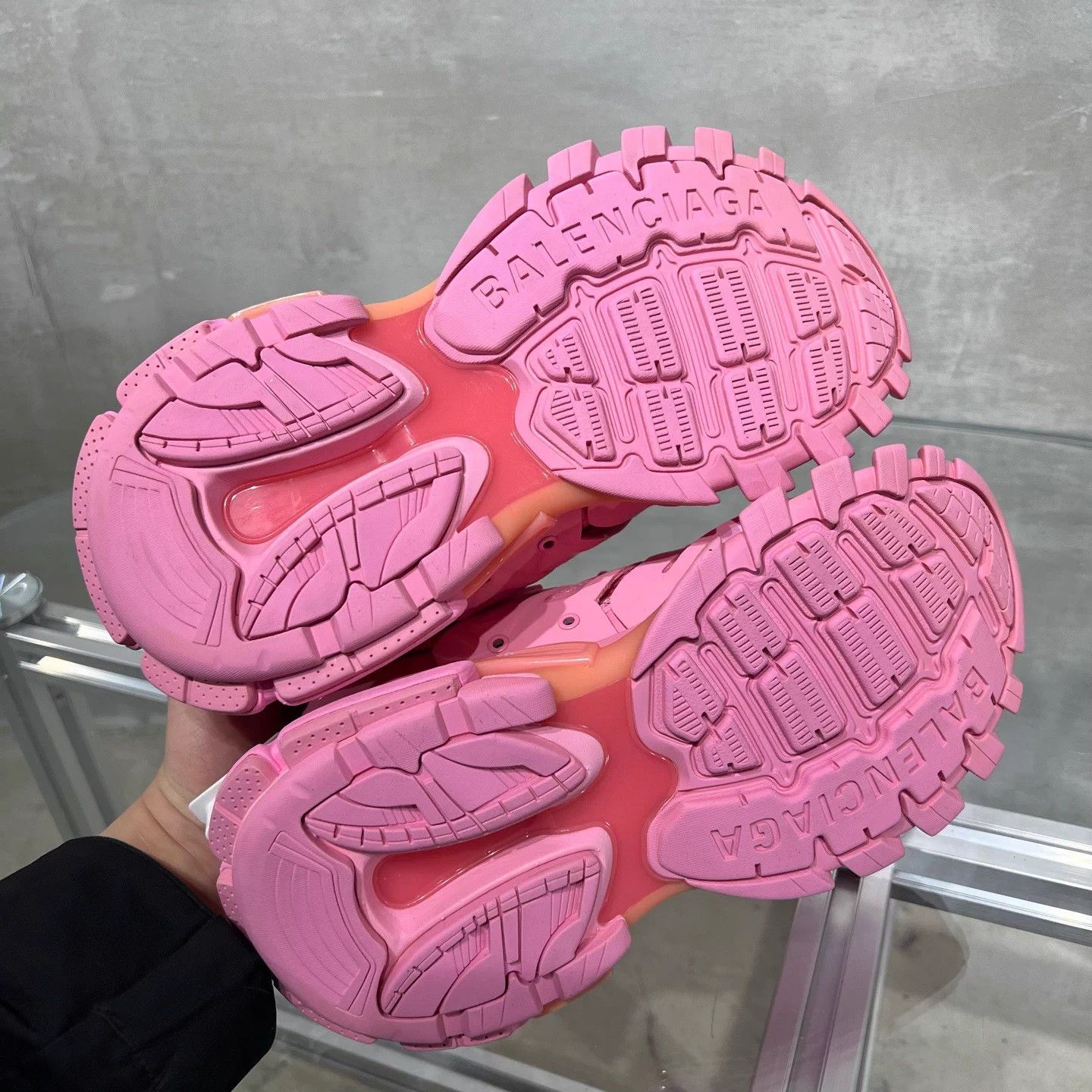 Balenciaga Balenciaga Track Pink EU 36 Size US 6 / IT 36 - 7 Thumbnail