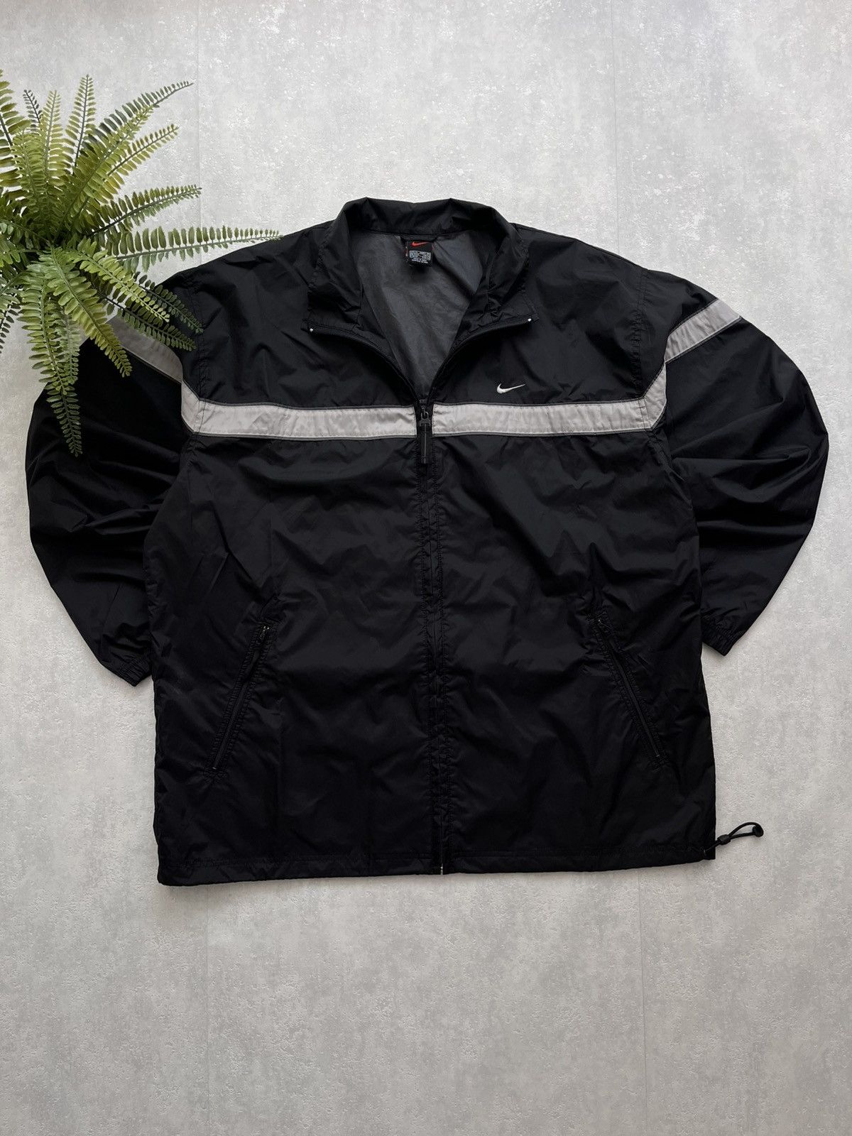 Nike 90’s NIKE RETRO NYLON SWOOSH LOGO VINTAGE TRACK JACKET Y2K Size US XL / EU 56 / 4 - 1 Thumbnail