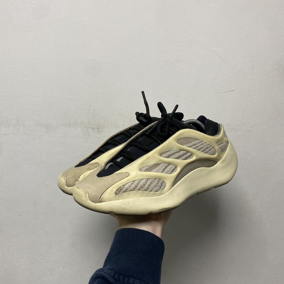 Adidas adidas Yeezy Boost 700 V3 Size US 8.5 / EU 41-42 - 5 Thumbnail