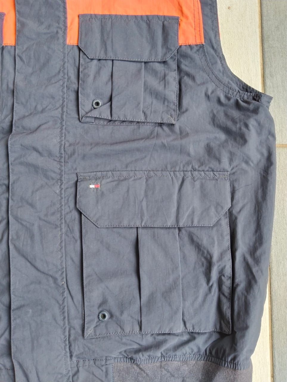 Tommy Hilfiger × Vintage Tommy Hilfiger Sleeveless Tactical Pocket Hoodie Size US M / EU 48-50 / 2 - 5 Thumbnail