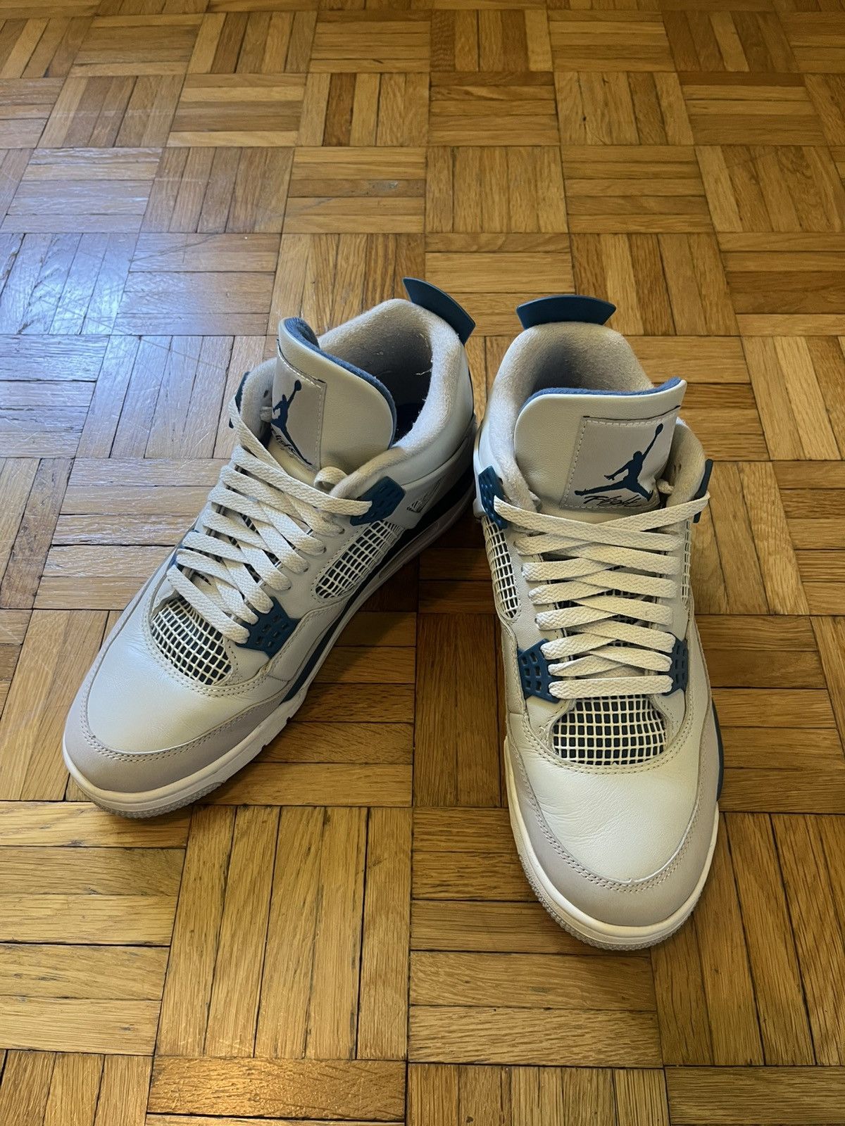 Jordan Brand Jordan 4 Military Blue 2024 Size US 10 / EU 43 - 2 Thumbnail