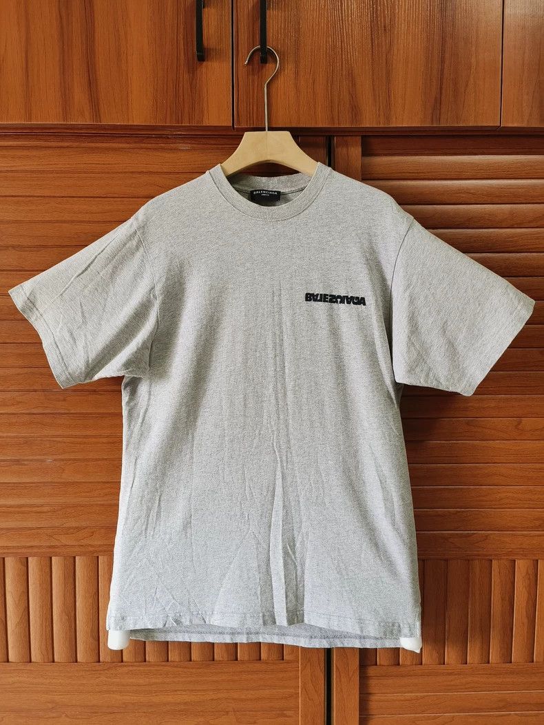 Balenciaga Balenciaga Reversed Logo Embroidered T-Shirt - dmc Size US L / EU 52-54 / 3 - 1 Thumbnail
