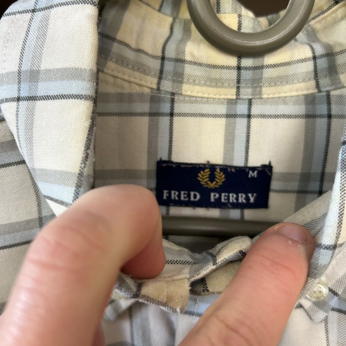 Fred Perry Vintage Fred Perry Small Logo France 90’s Basic button shirt Size US M / EU 48-50 / 2 - 5 Thumbnail