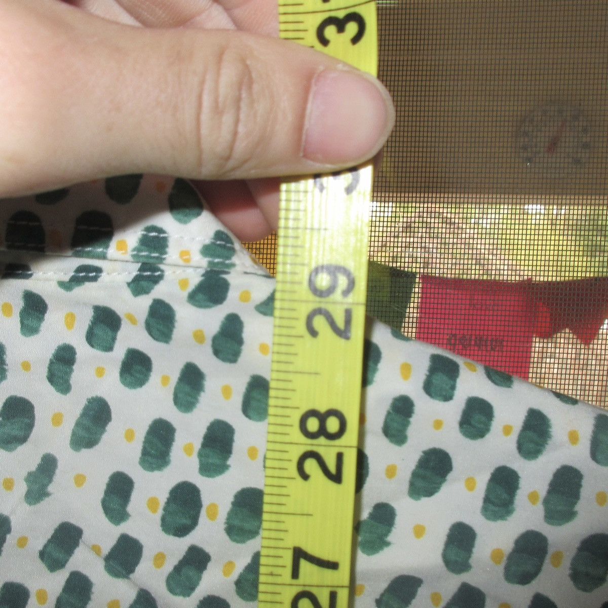 Burberry Vintage Burberry Brit Patterned Silk Button Up Shirt Green Size US L / EU 52-54 / 3 - 13 Thumbnail