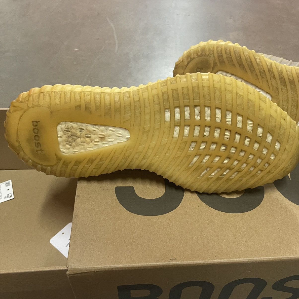 Other Yeezy 350 zebra size 9 Size US 9 / EU 42 - 7 Thumbnail
