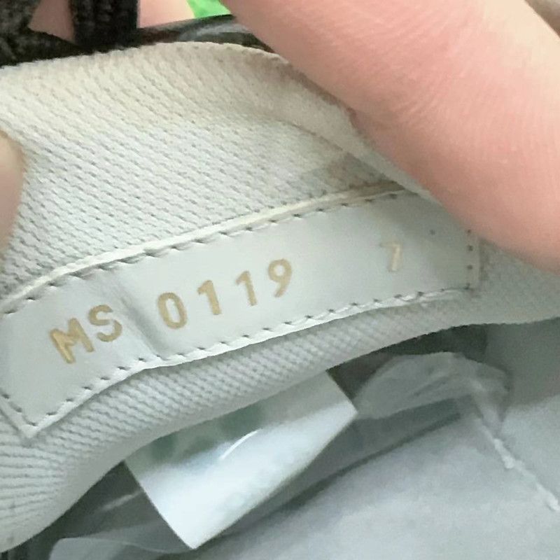 Louis Vuitton Louis Vuitton Low-Top Trainer Sneakers for All -2508 Size US 8 / EU 41 - 5 Thumbnail