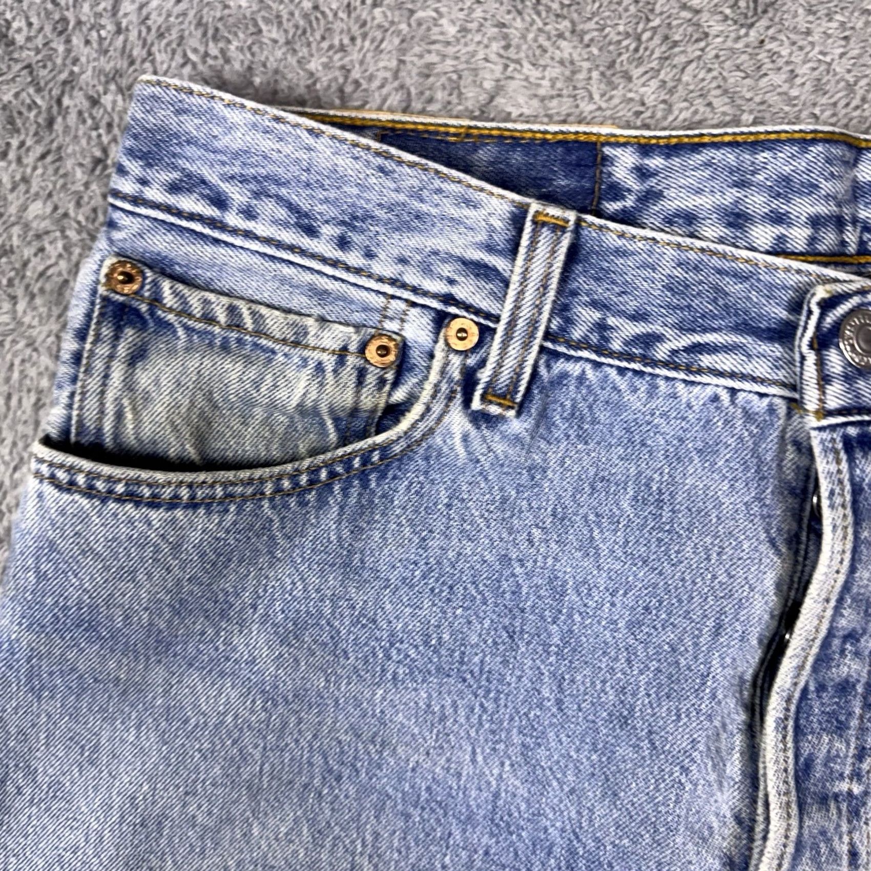 Levi's VINTAGE Levi'S Jeans Mens 33 Blue 501xx Men 33x31 USA Made Paper Tag Button Fly Trashed Size US 33 - 4 Thumbnail