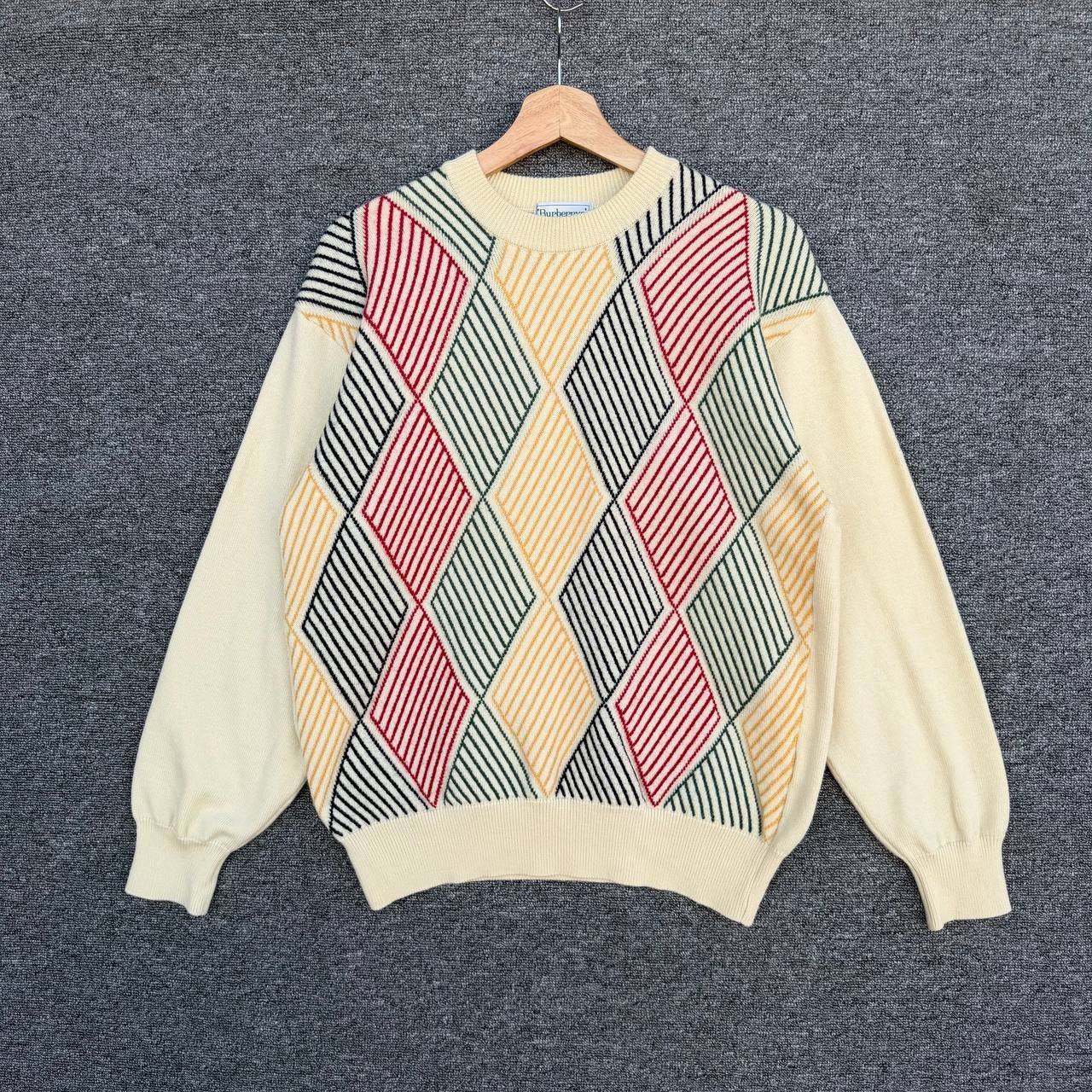 Burberry Vintage Burberrys’ London Argyle Knit Diamond 90s Sweater Size US L / EU 52-54 / 3 - 1 Thumbnail