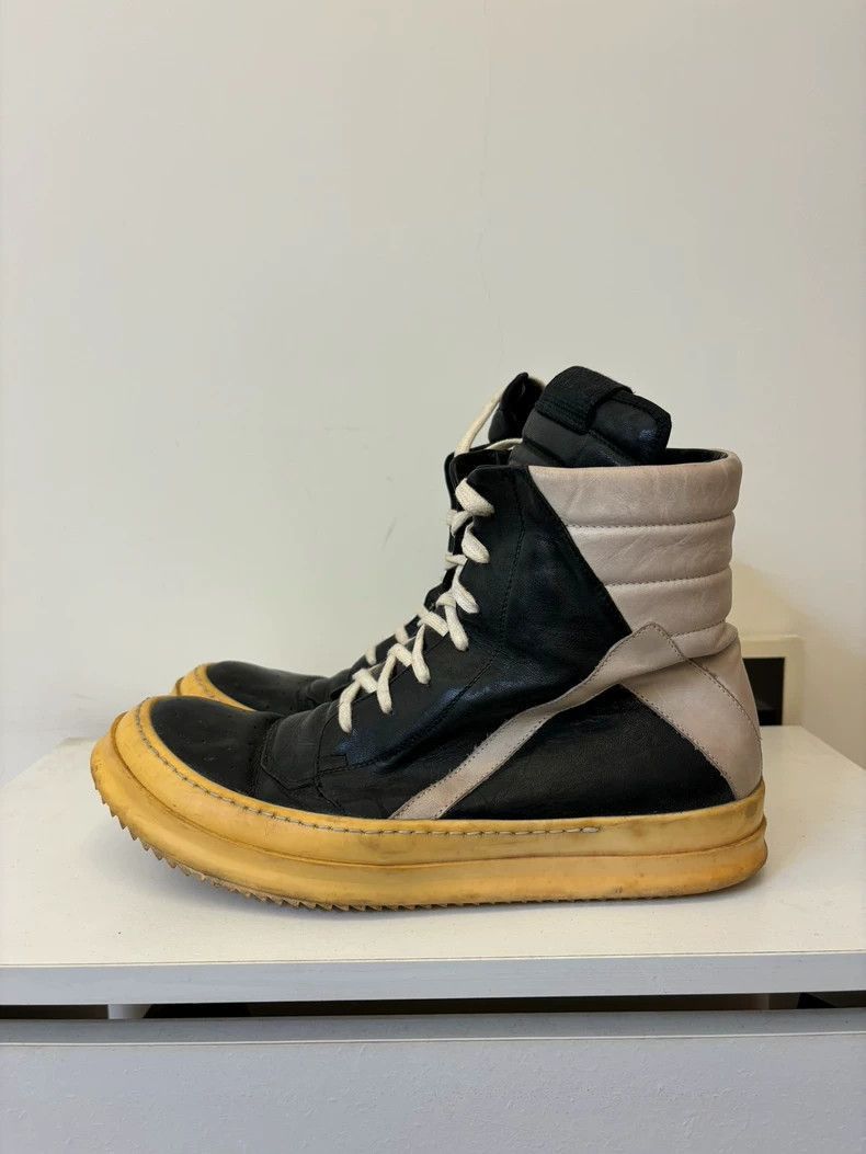 Rick Owens Rick Owens Triangular High-Top Sneakers-2505 Size US 10 / EU 43 - 1 Thumbnail